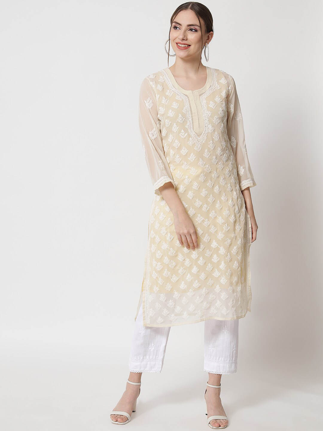 

PARAMOUNT CHIKAN Ethnic Motif Embroidered Chikankari Kurta With Slip, Beige
