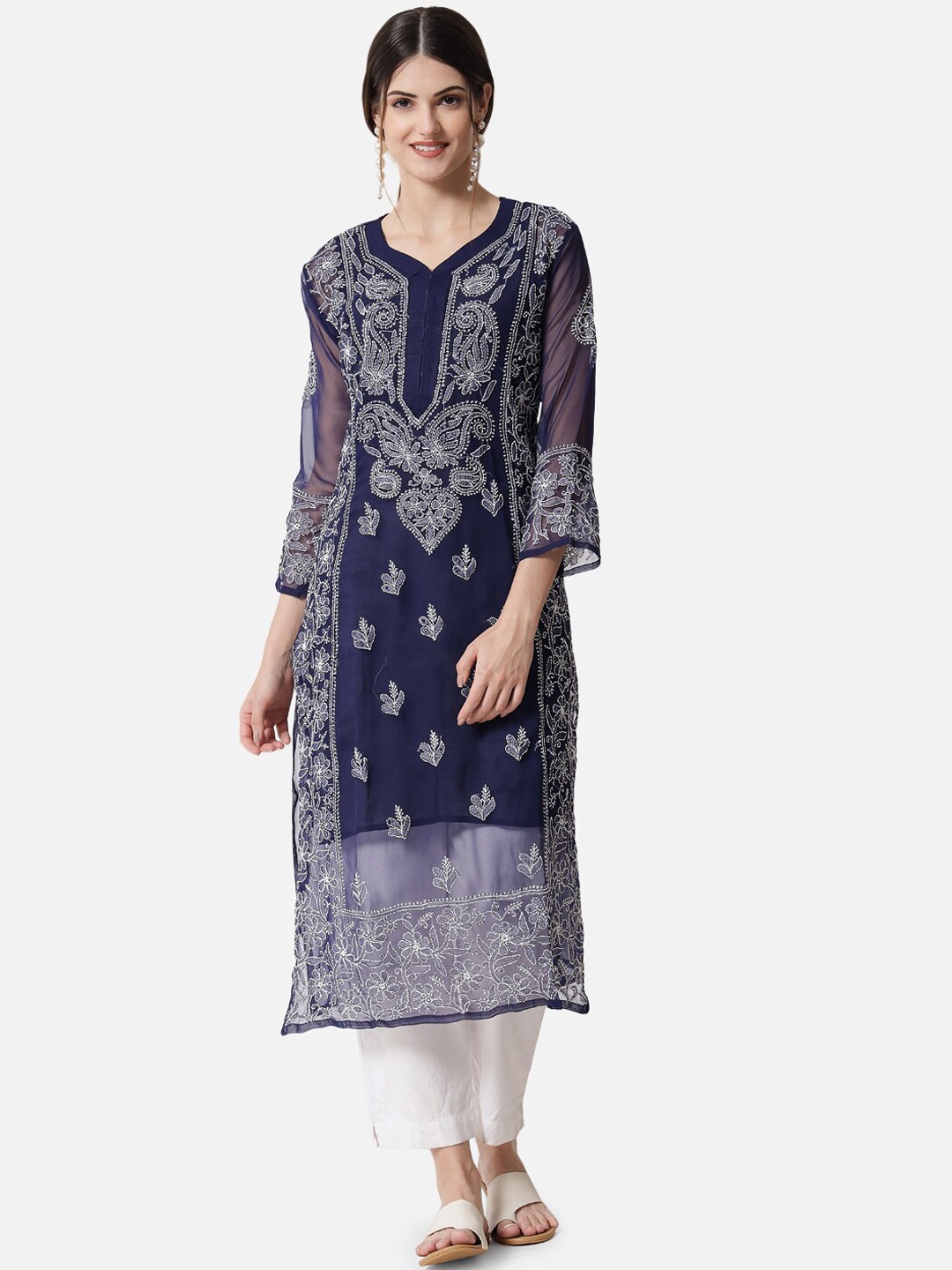 

PARAMOUNT CHIKAN Ethnic Motif Embroidered V Neck Chikankari Kurta With Slip, Navy blue