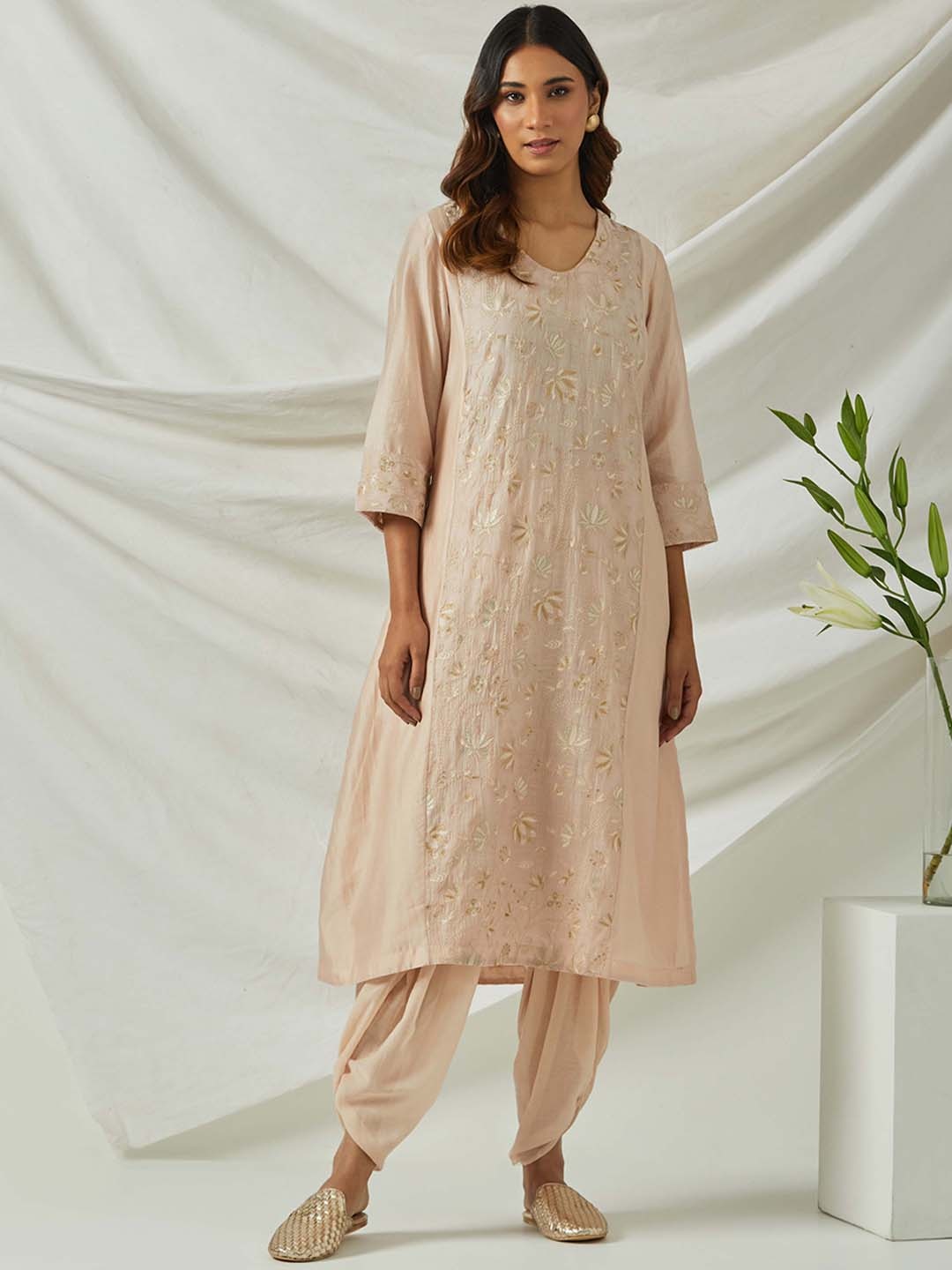 

SMRITI GUPTA Embroidered Thread Work Chanderi Cotton Kurta with Dhoti Pants & Dupatta, Peach
