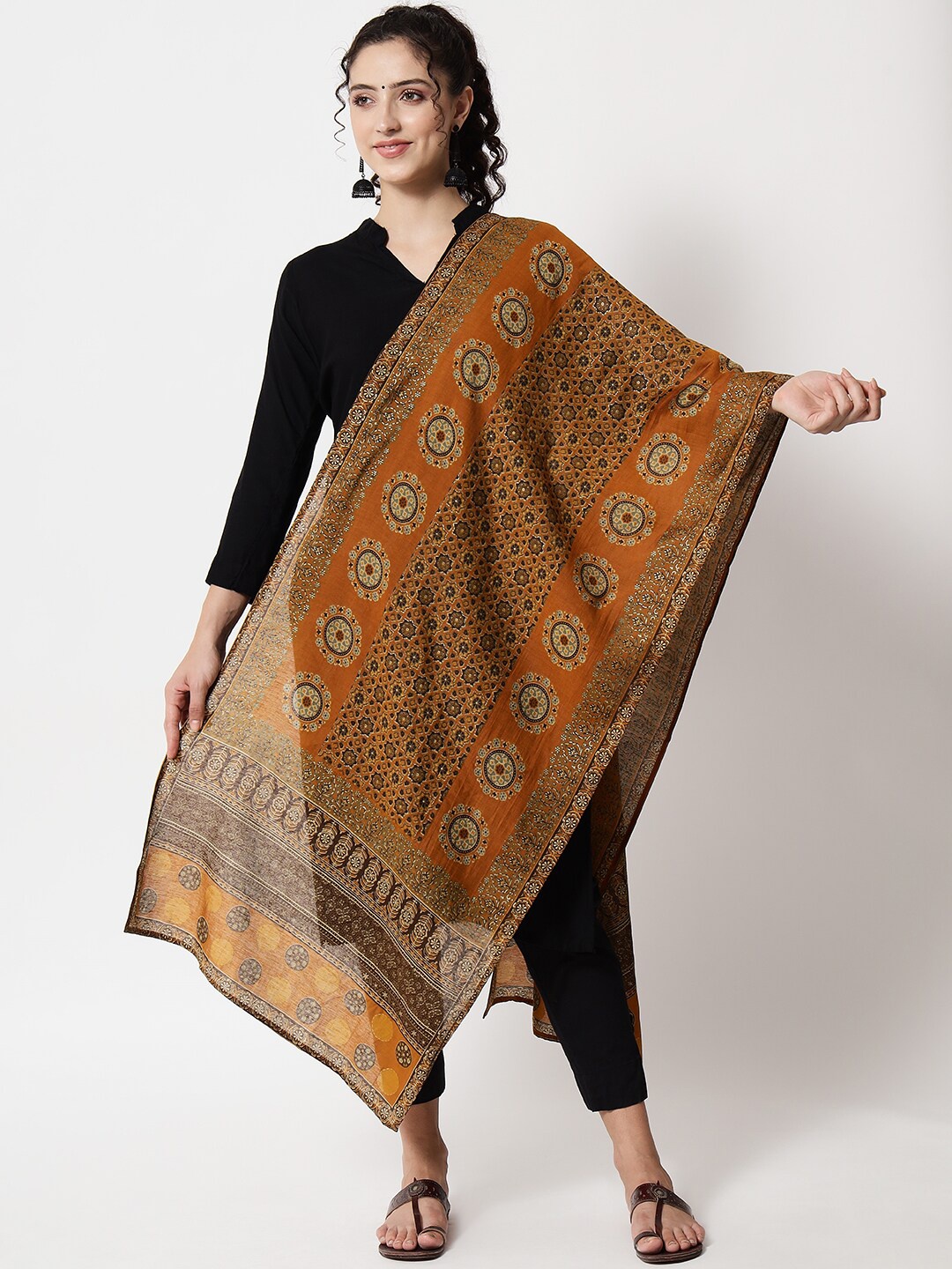 

Spera Chanderi Geometric Printed Dupatta, Mustard