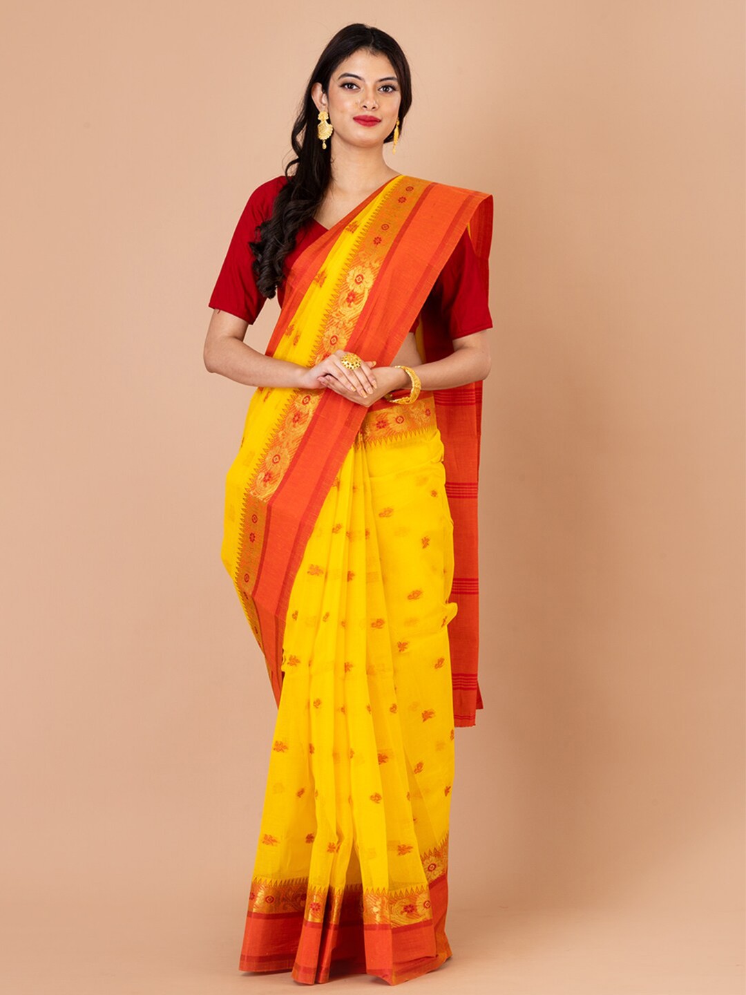

Laa Calcutta Floral Woven Design Pure Cotton Taant Saree, Yellow
