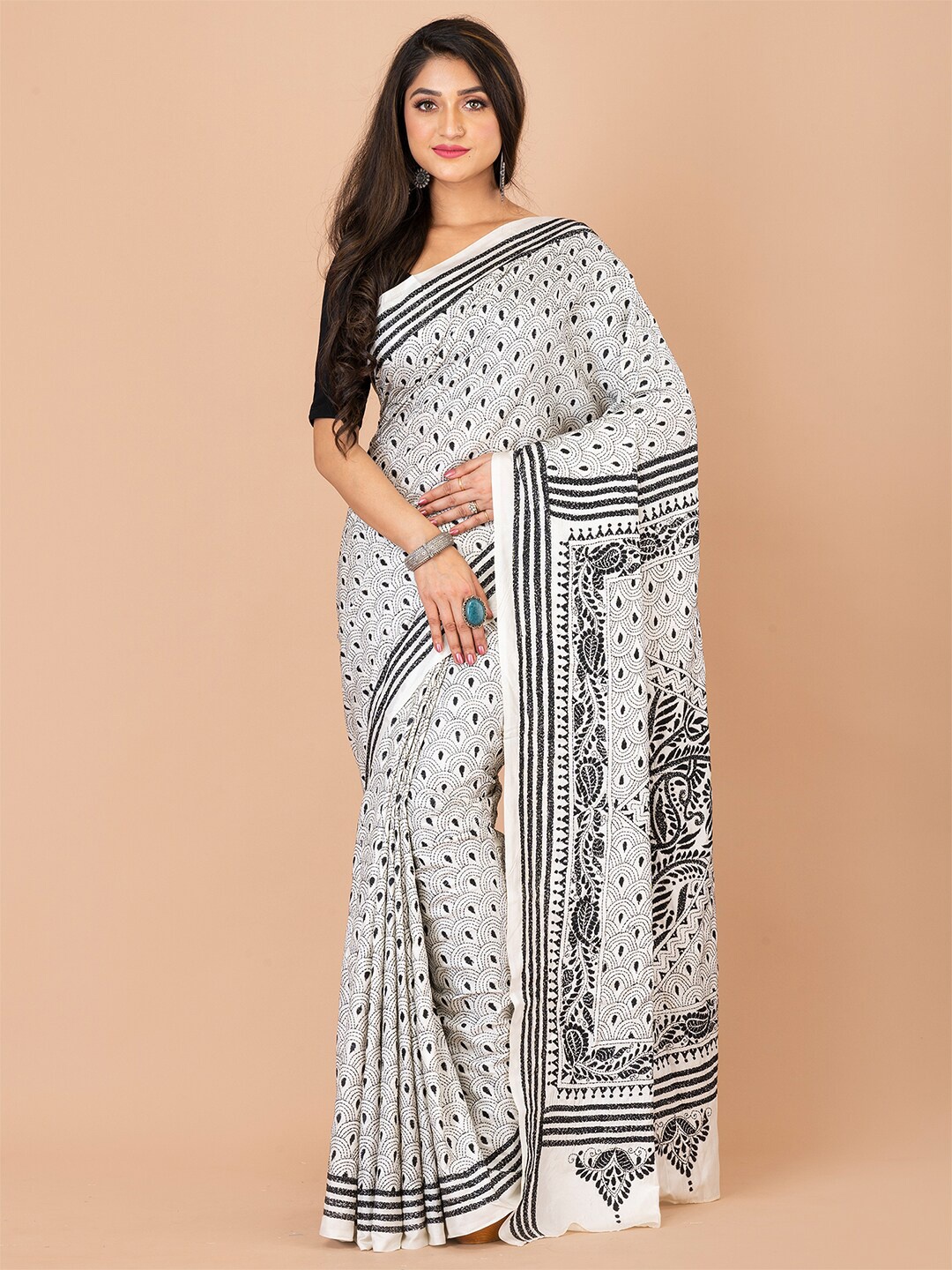 

Laa Calcutta Ethnic Motif Woven Design Saree, White