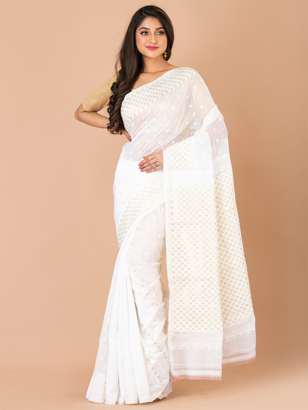 

Laa Calcutta Floral Woven Design Zari Jamdani Saree, White