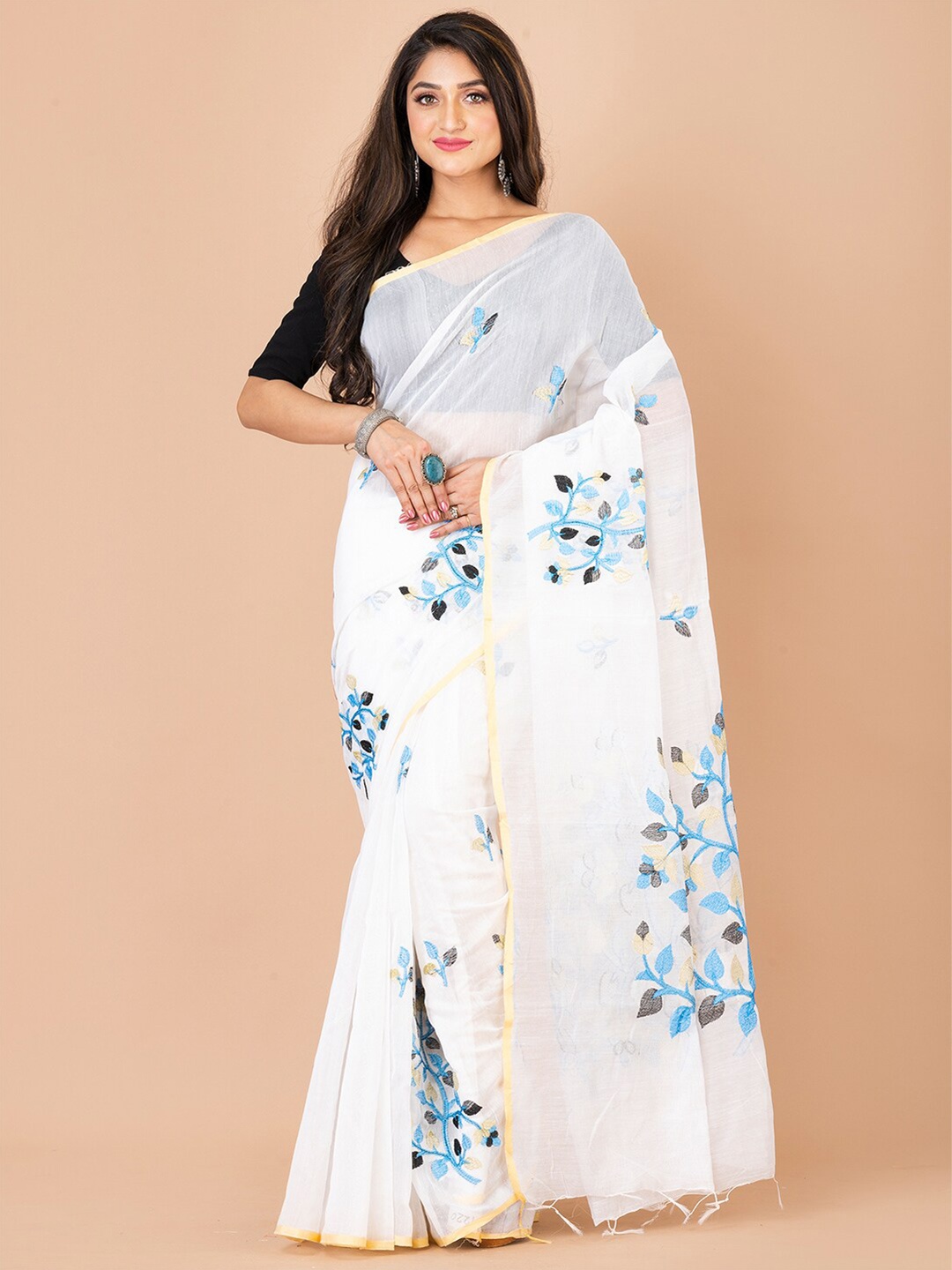

Laa Calcutta Floral Woven Design Zari Saree, White