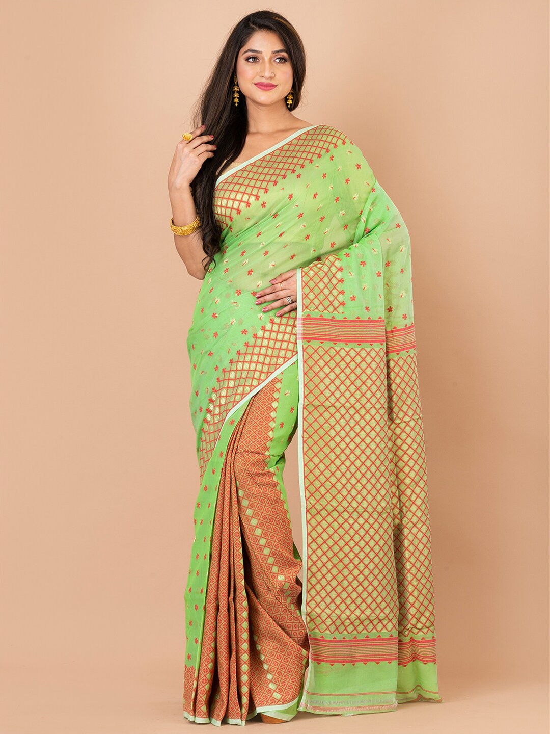 

Laa Calcutta Floral Woven Design Jamdani Saree, Green