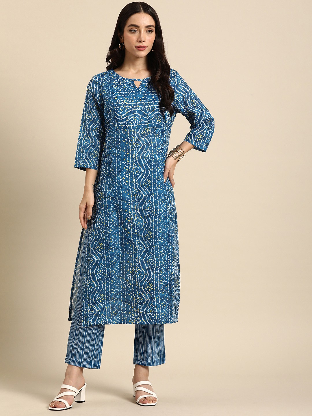 

Anouk Bandhani Printed Regular Kurta with Trousers, Blue