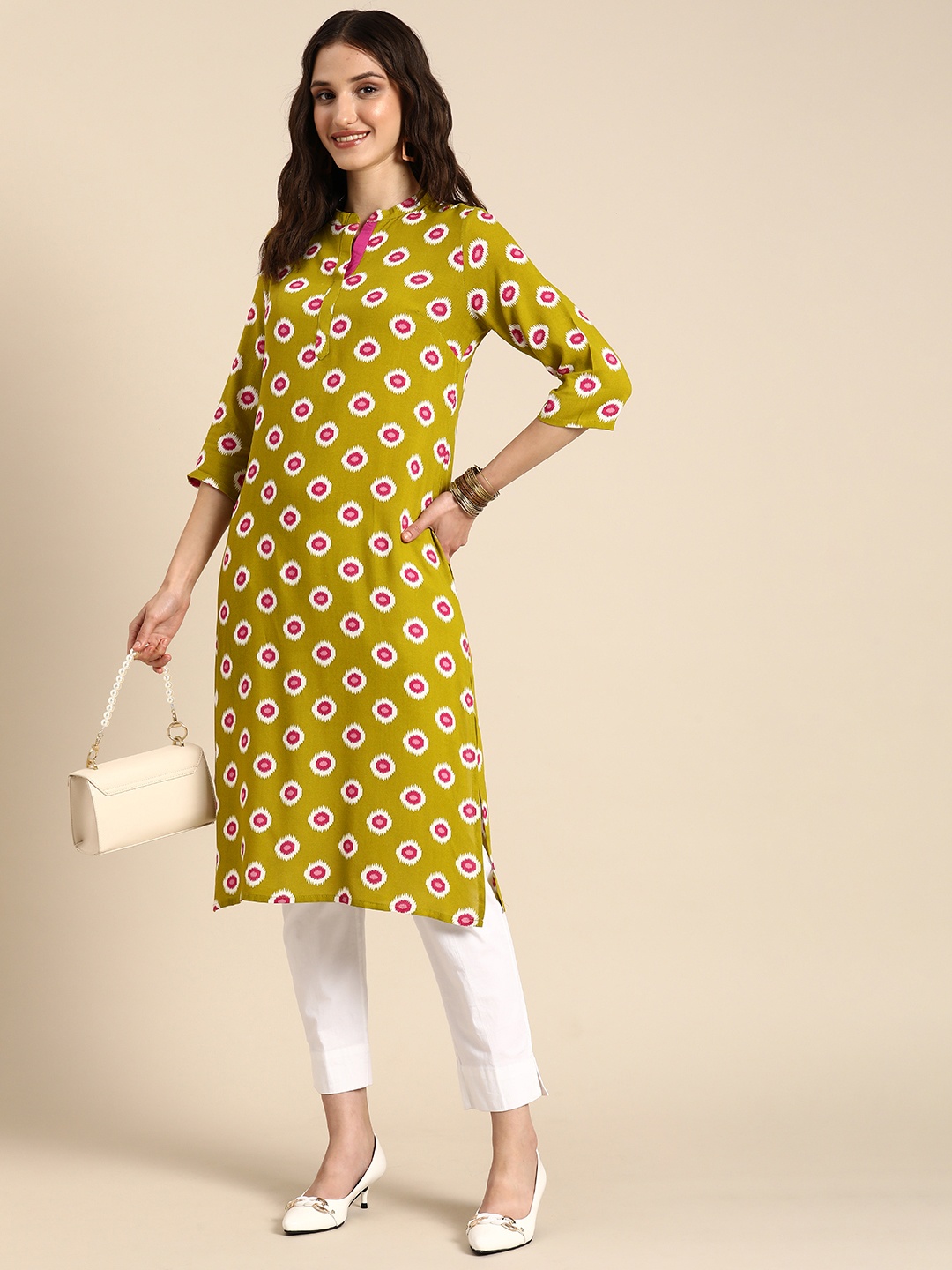 

Anouk Band Collar Geometric Printed Kurta, Olive