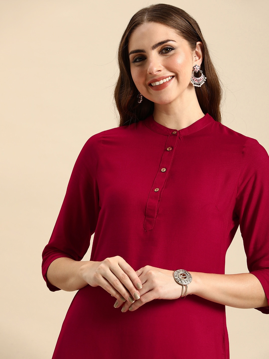 

Anouk Band Collar Solid Regular Kurta, Red