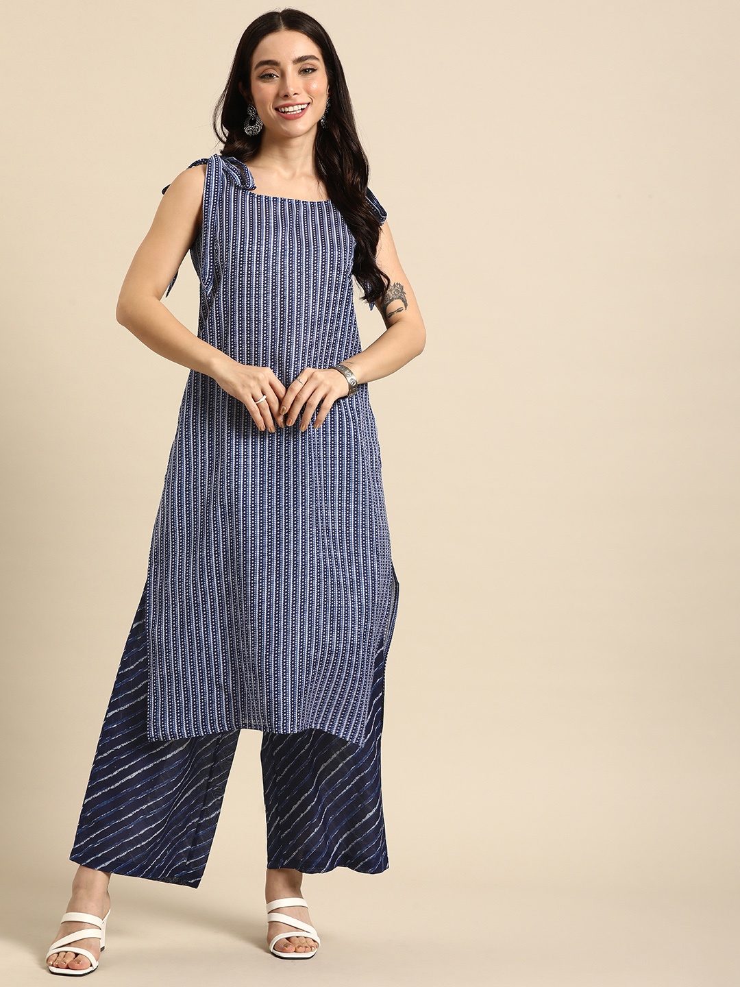 

Anouk Women Indigo Geometric Printed Regular Kurta with Palazzos, Navy blue