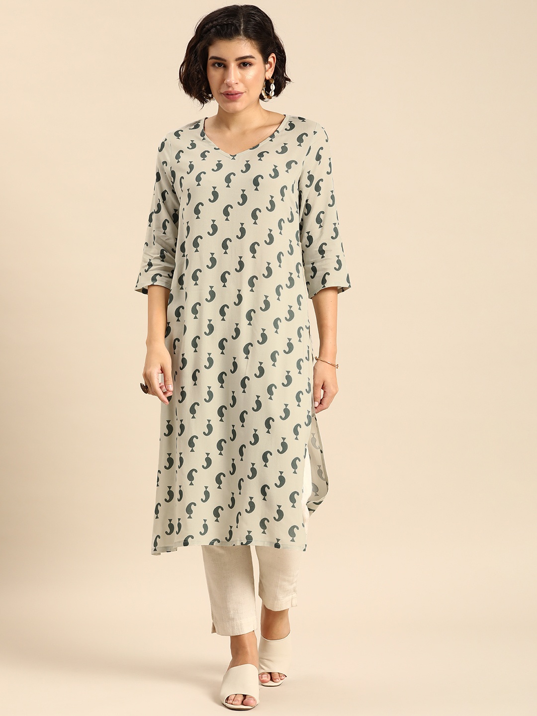 

Anouk Paisley Printed Kurta, Grey