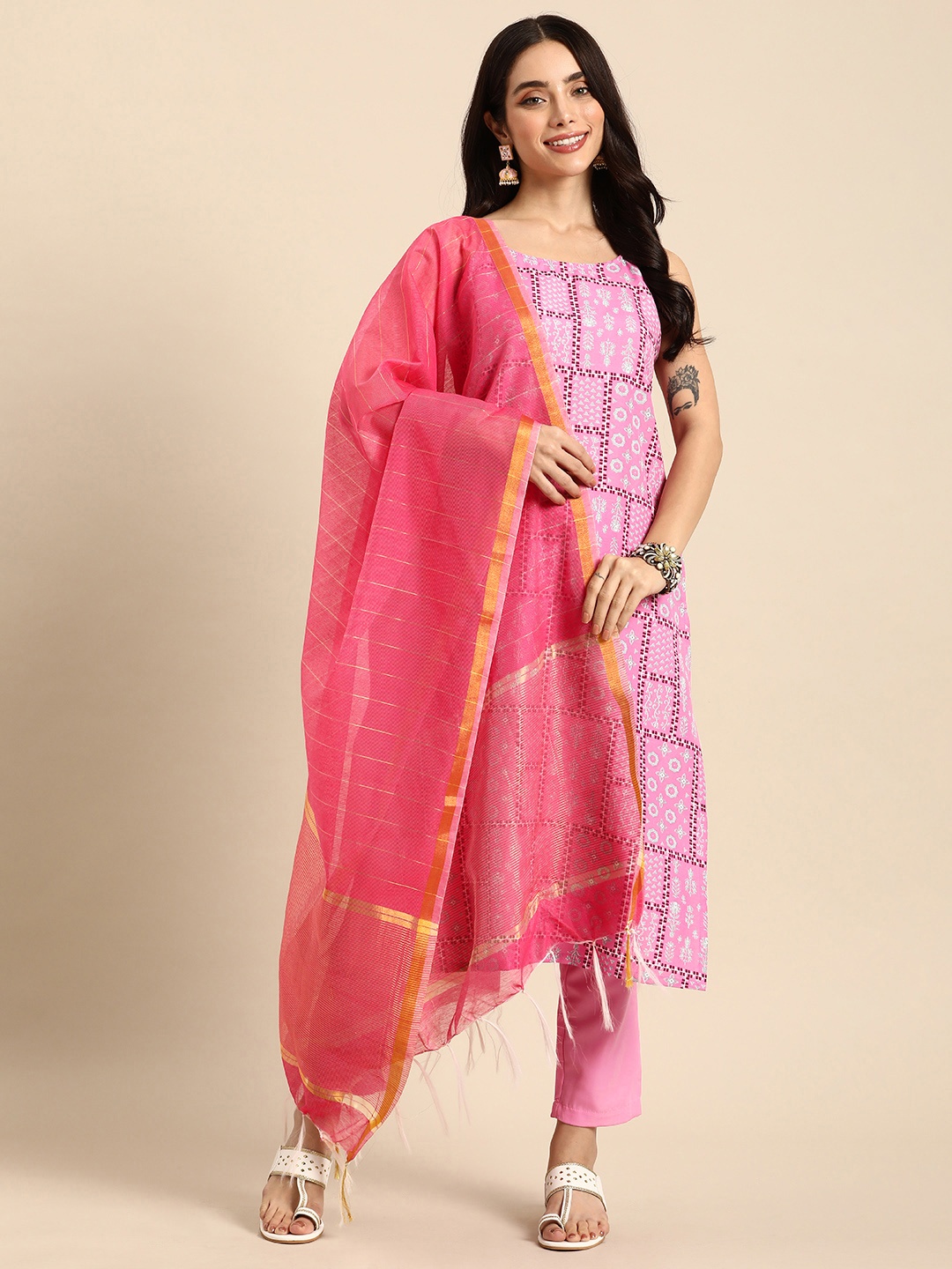 

Anouk Women Ethnic Motifs Printed Regular Kurta With Trousers & Dupatta, Pink