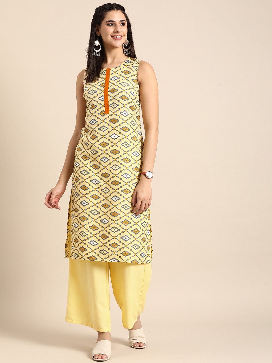 

Anouk Women Printed Regular Kurta with Palazzos, Yellow