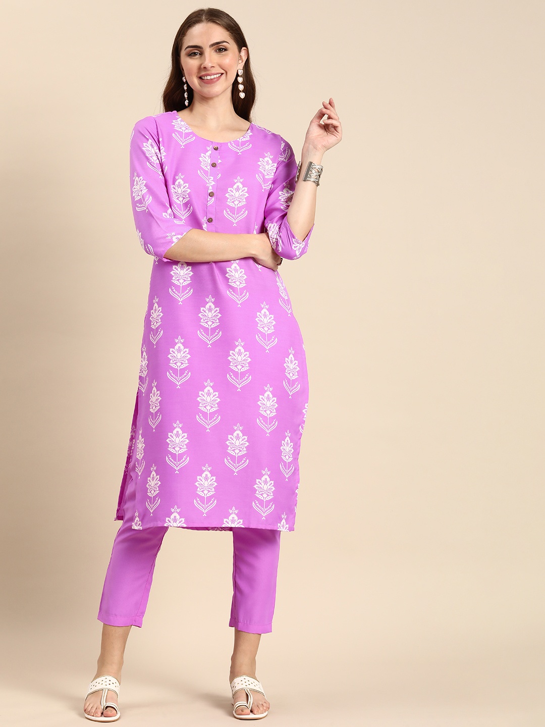 

Anouk Women Floral Printed Regular Kurta With Trousers, Pink