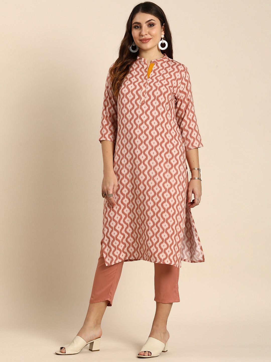 

Anouk Ethnic Motifs Printed Kurta with Trousers, Peach