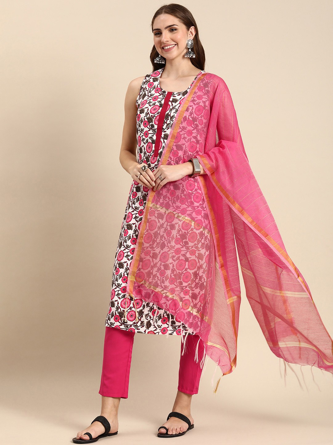 

Anouk Women Floral Printed Regular Kurta With Trousers & Dupatta, Pink