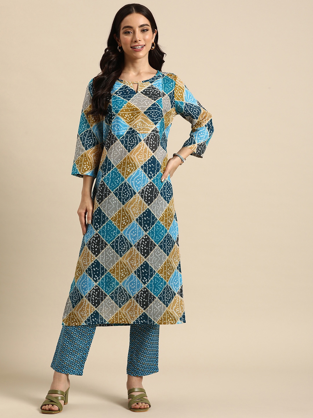 

Anouk Women Bandhani Printed Regular Kurta With Trousers, Multi