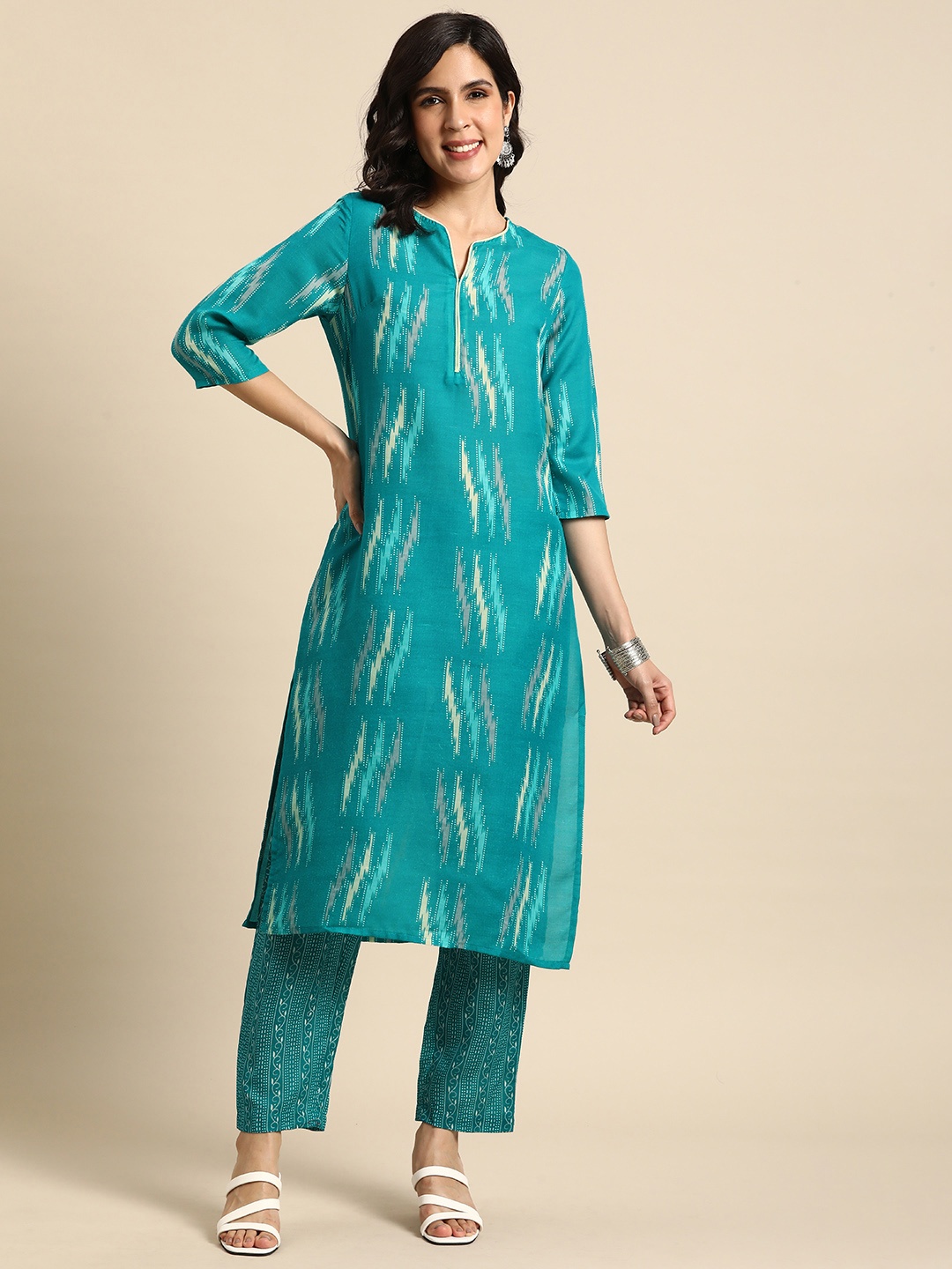 

Anouk Women Ethnic Motifs Printed Regular Kurta with Trousers, Green