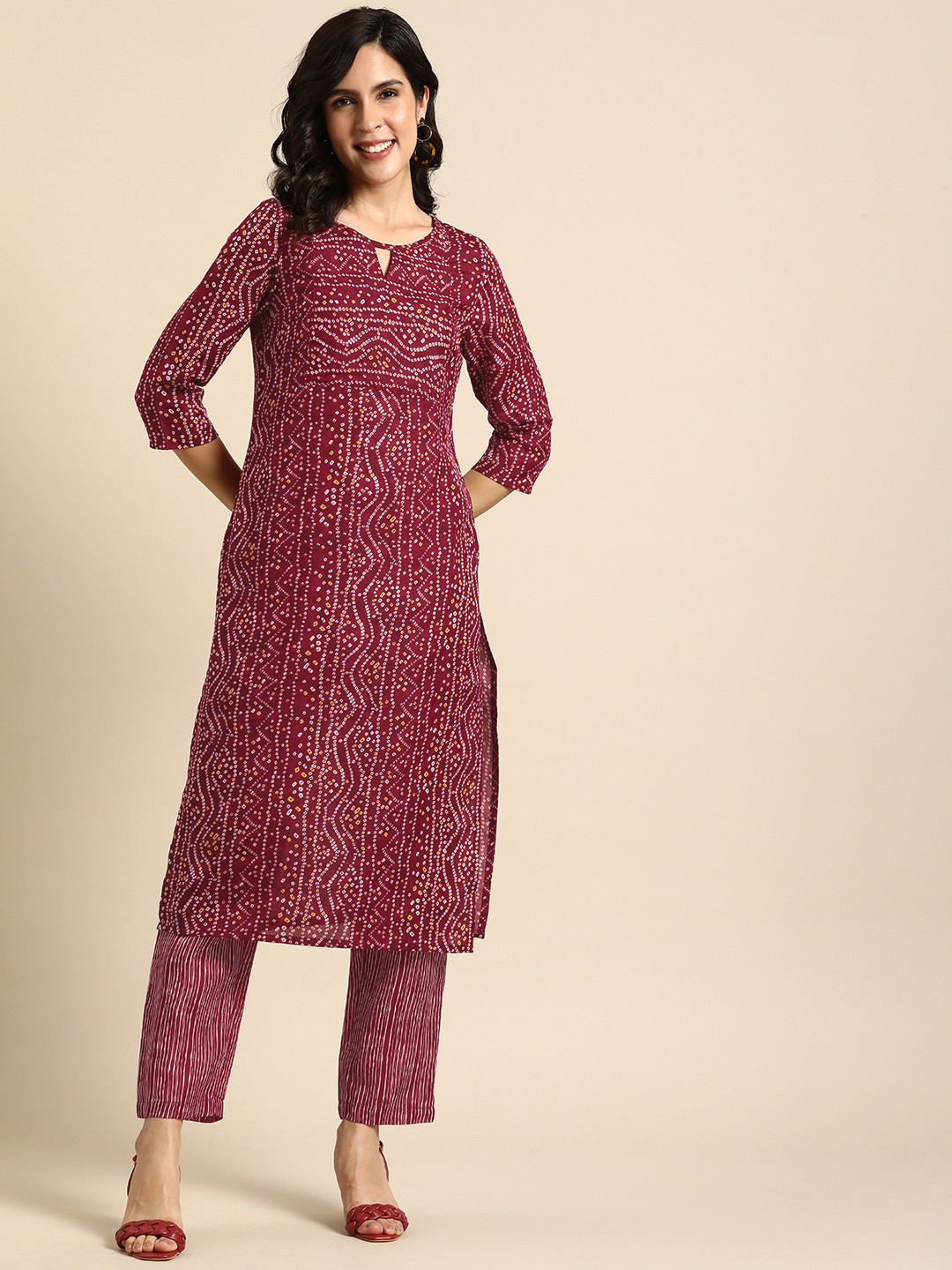 

Anouk Women Bandhani Printed Regular Kurta With Trousers, Maroon