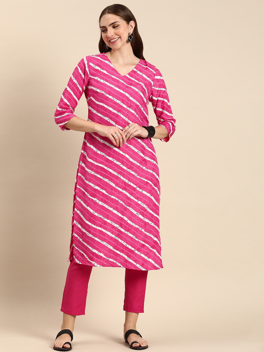 

Anouk Women Striped V-Neck Regular Kurta With Trousers, Pink