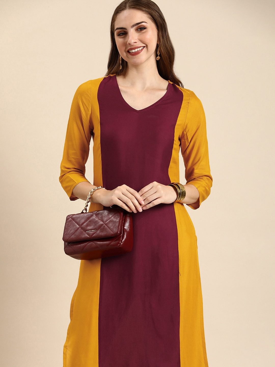 

Anouk Colourblocked V-Neck Straight Kurta, Mustard