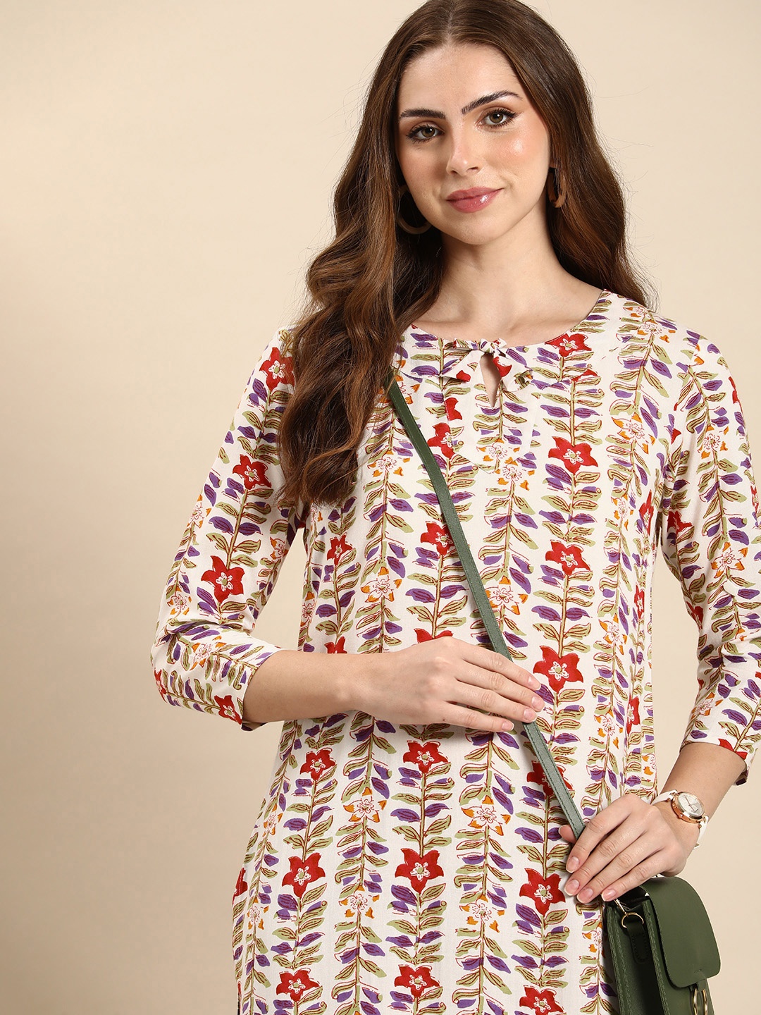 

Anouk Floral Printed Pure Cotton Kurta, Off white