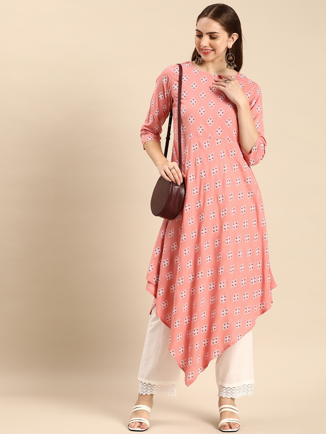 

Anouk Ethnic Motifs Printed Asymmetrical Hem Kurta, Pink