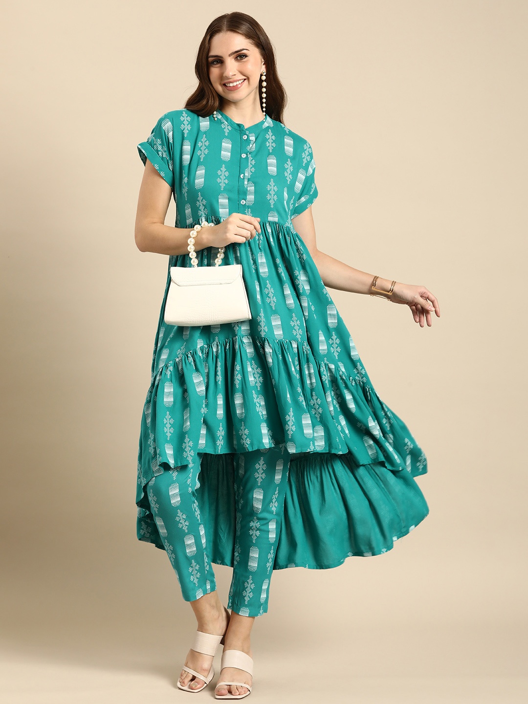 

Anouk Women Geometric Printed Mandarin Collar Regular Kurta With Trousers, Green