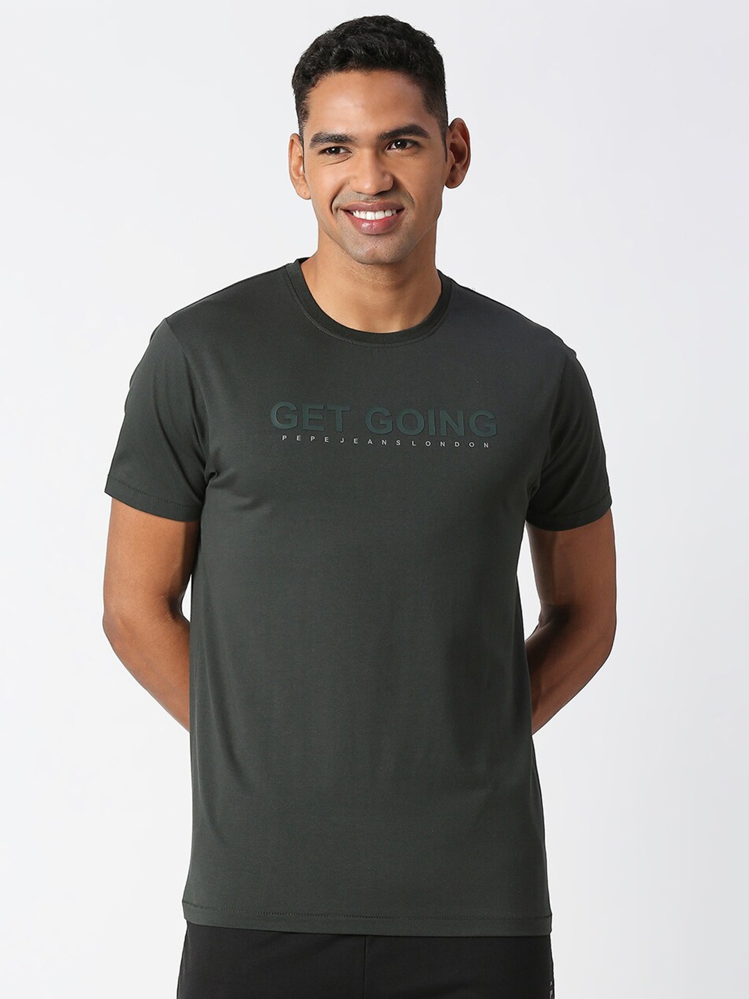 

Pepe Jeans Men Typography Pure Cotton Slim Fit T-shirt, Green