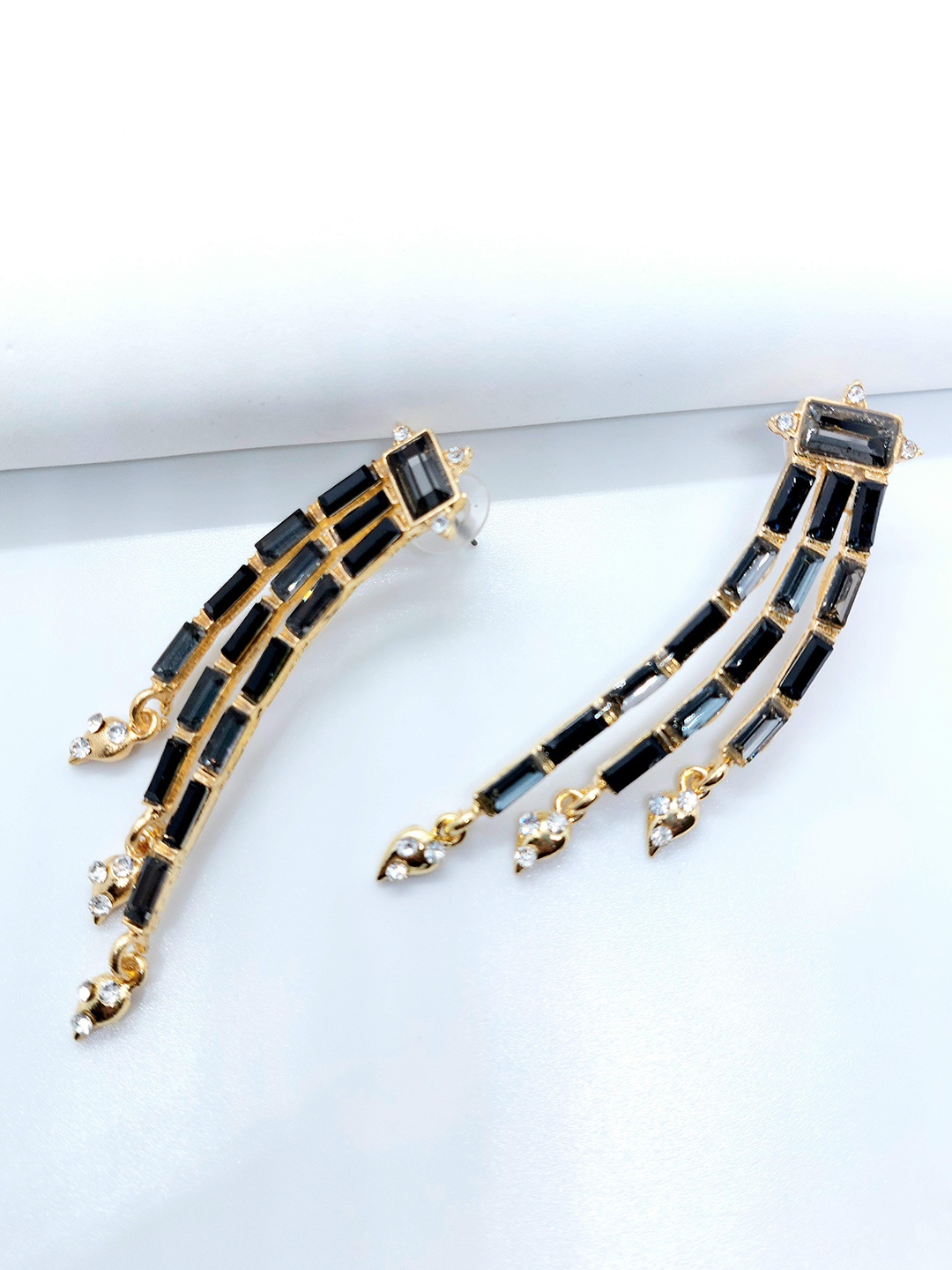 

AVANT-GARDE PARIS Gold-Plated Geometric Drop Earrings, Black