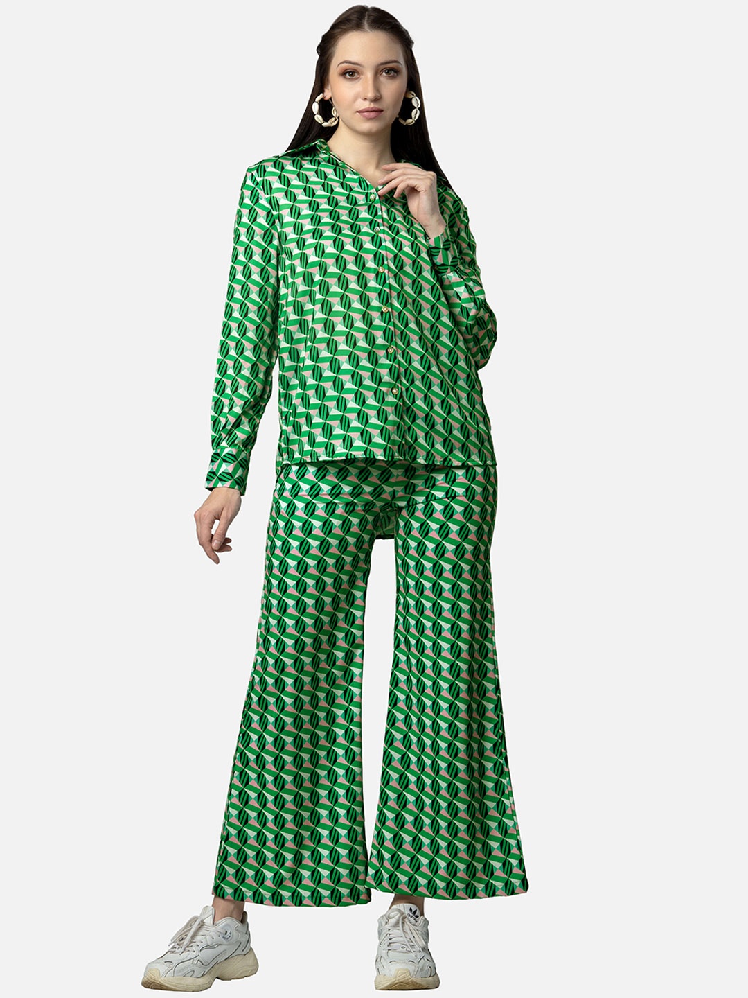 

NEOFAA Geometric Printed Flared Co-Ord Set, Green