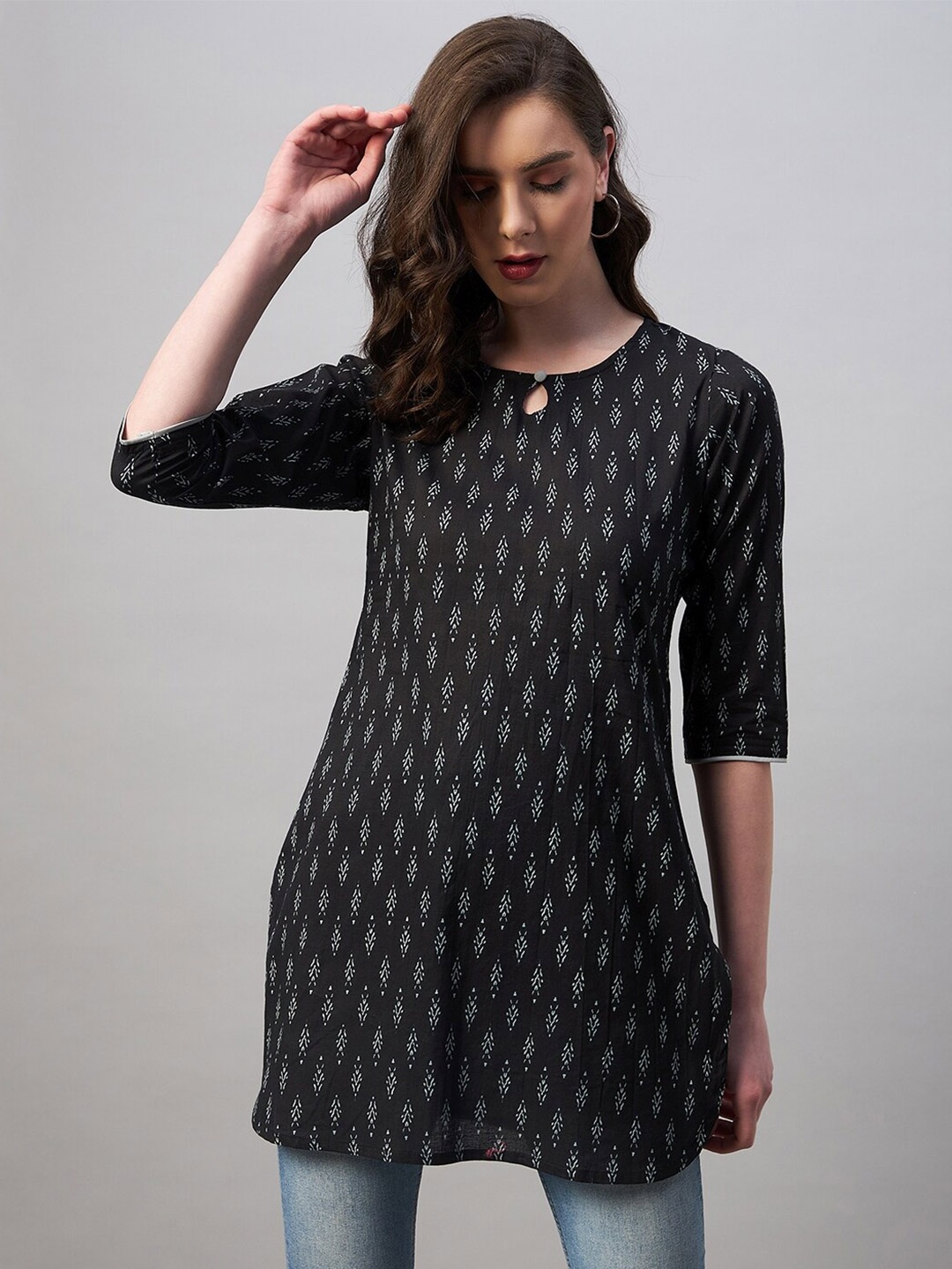 

Azira Ethnic Motifs Printed Pure Cotton Kurti, Black