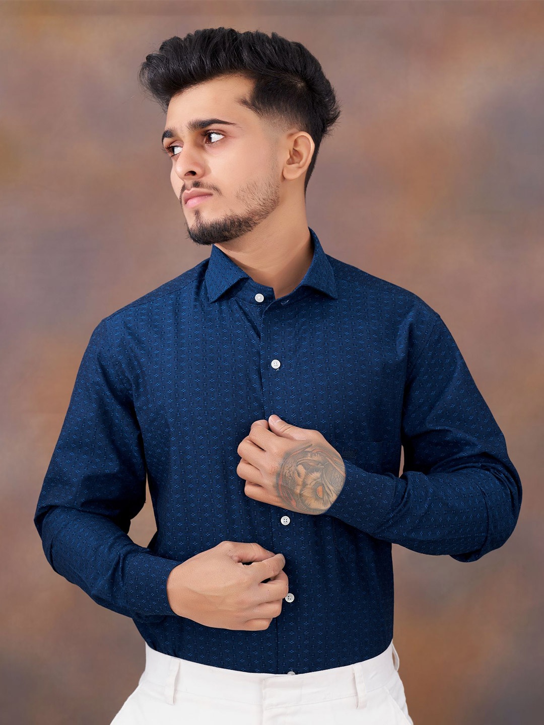 

FRENCH CROWN Standard Self Design Twill Casual Cotton Shirt, Navy blue