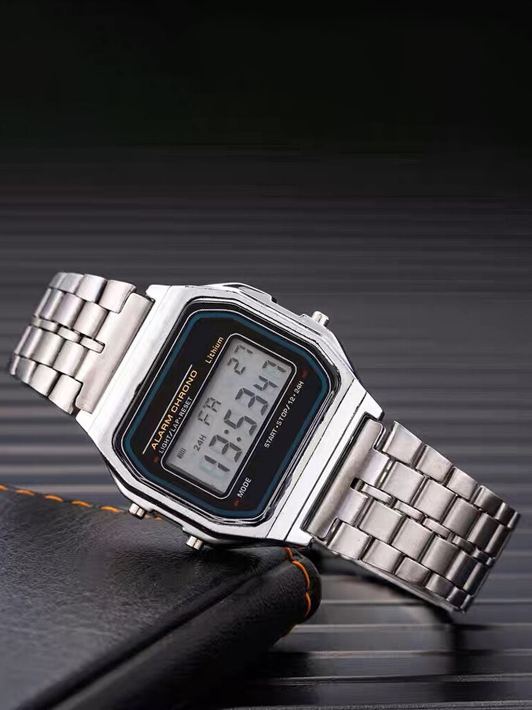 

Shocknshop Metal Dial & Stainless Steel Bracelet Style Straps Digital Chronograph Watch, Silver