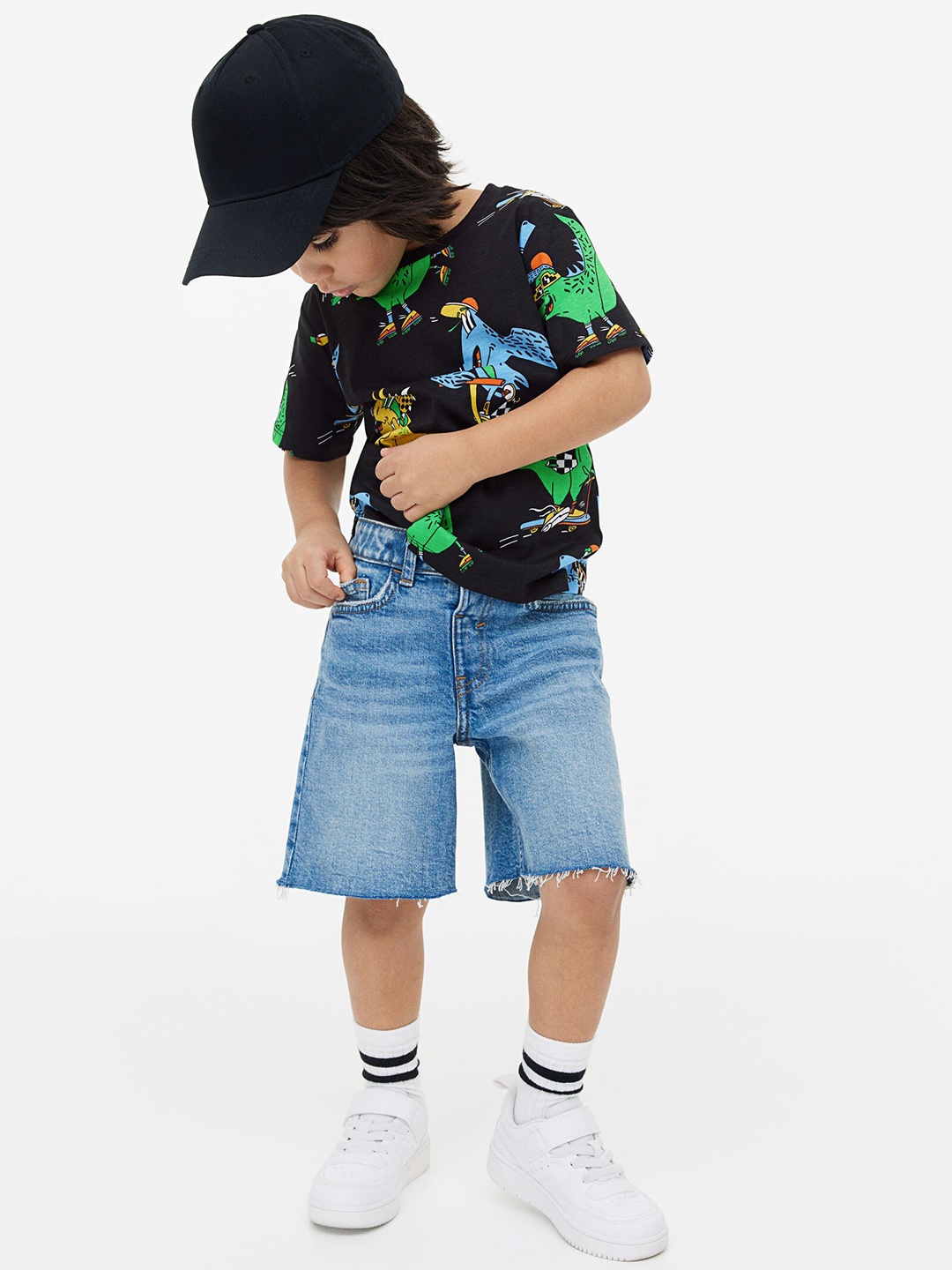 

H&M Boys Pure Cotton Oversized Printed T-Shirt, Black