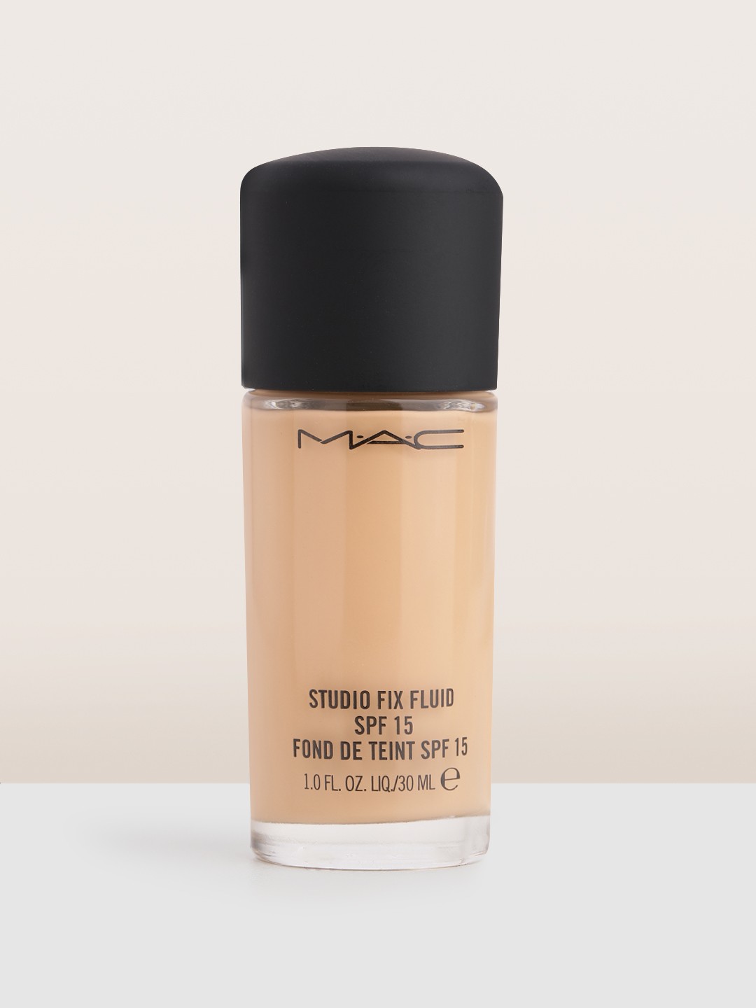 

M.A.C Studio Fix Fluid SPF15 Buildable Full Matte Coverage Foundation 30ml - NW 18, Beige