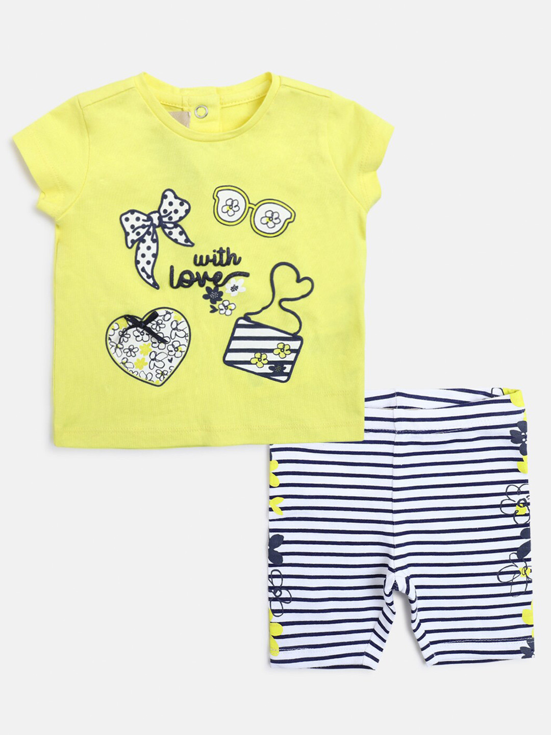 

Chicco Girls Printed T-shirt With Capris, Yellow