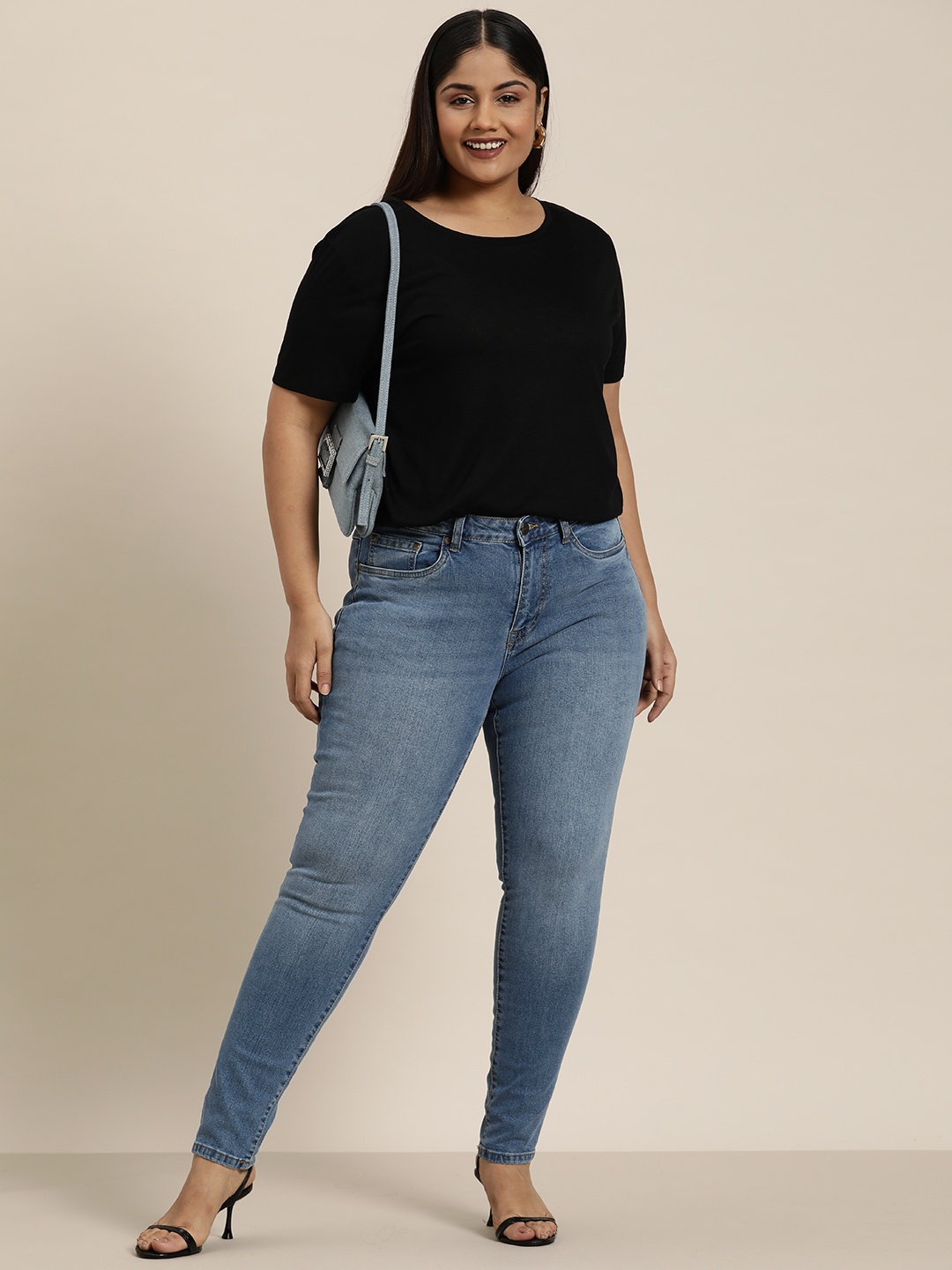 

Sztori Women Plus Size Skinny Fit Light Fade Stretchable Jeans, Black