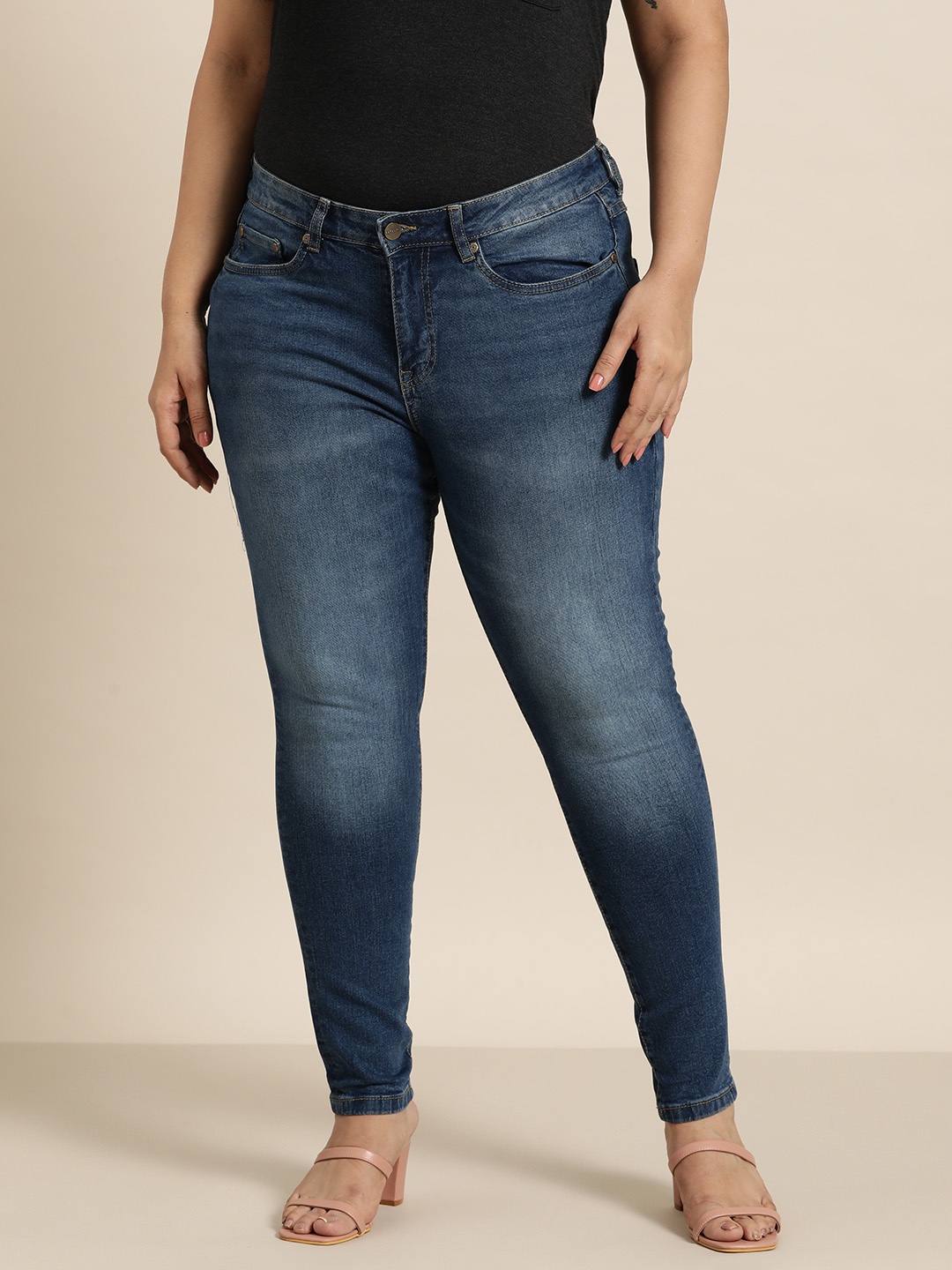 

Sztori Women Plus Size Skinny Fit Light Fade Stretchable Jeans, Navy blue