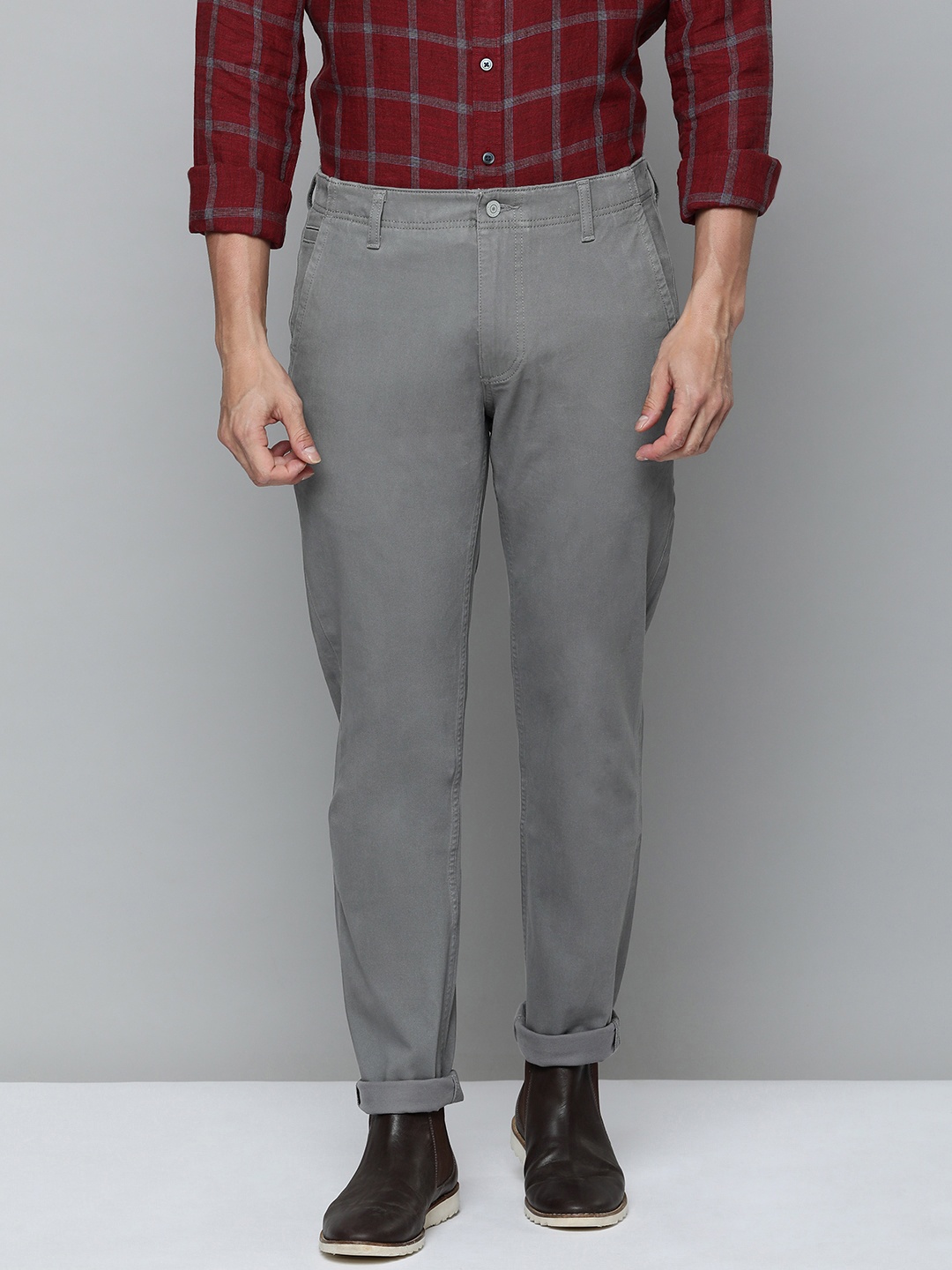 

Levis Men Slim Fit Trousers, Grey