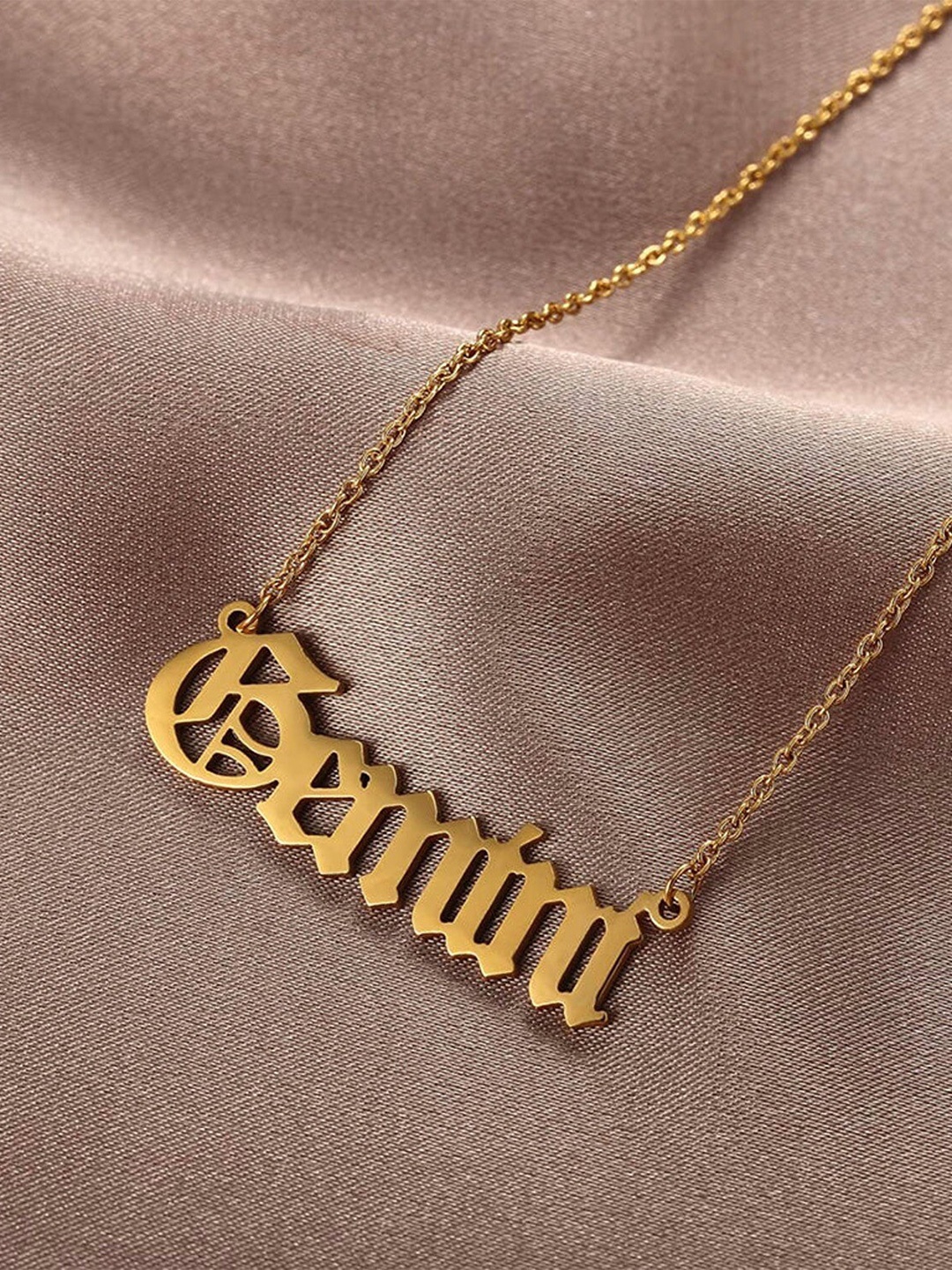 

Pinapes Set of 2 Gold-Plated Oxidized Necklace