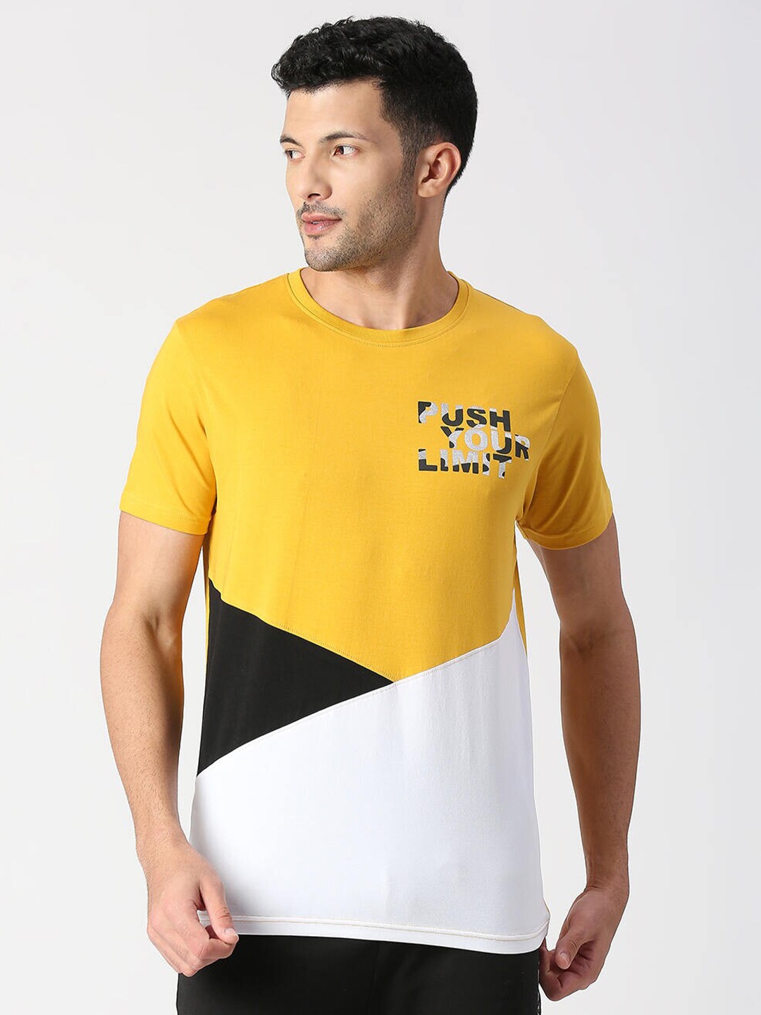 

Pepe Jeans Men Colourblocked Pure Cotton Slim Fit T-shirt, Yellow
