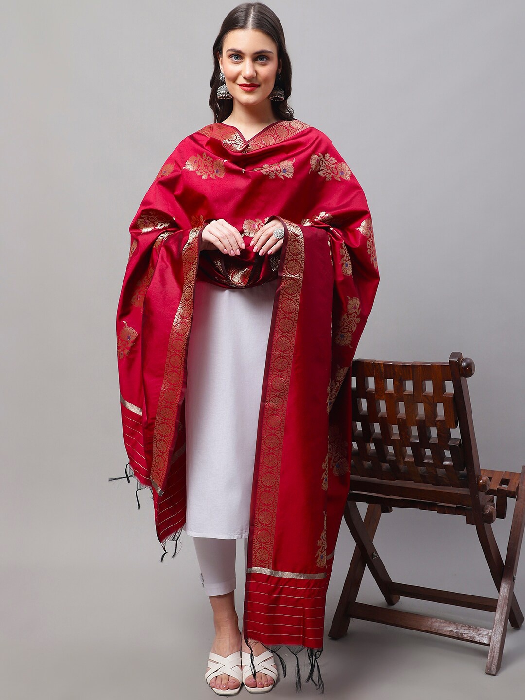 

LOOM LEGACY Woven Design Art Silk Dupatta with Zari, Maroon