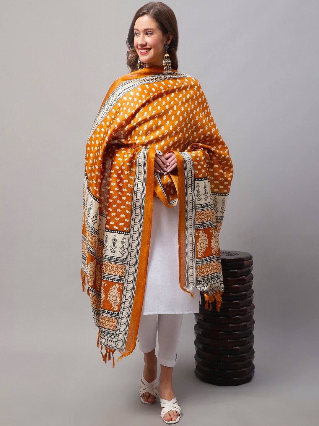 

LOOM LEGACY Printed Dupatta With Tasselled, Brown