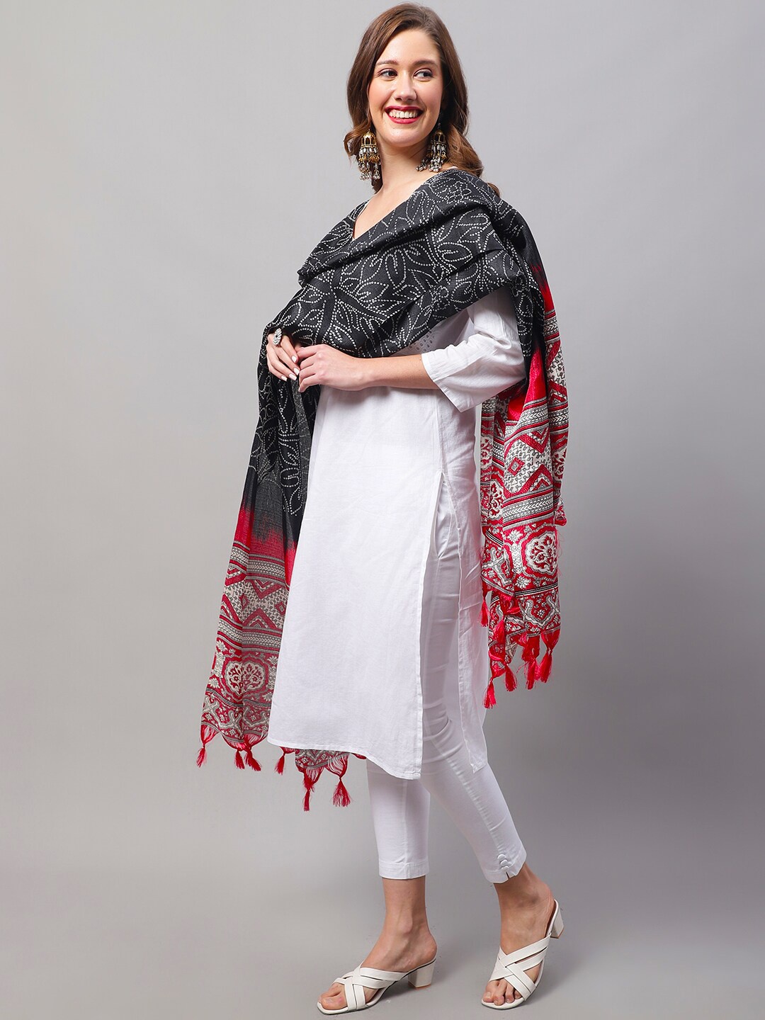 

LOOM LEGACY Printed Dupatta With Tasselled, Black