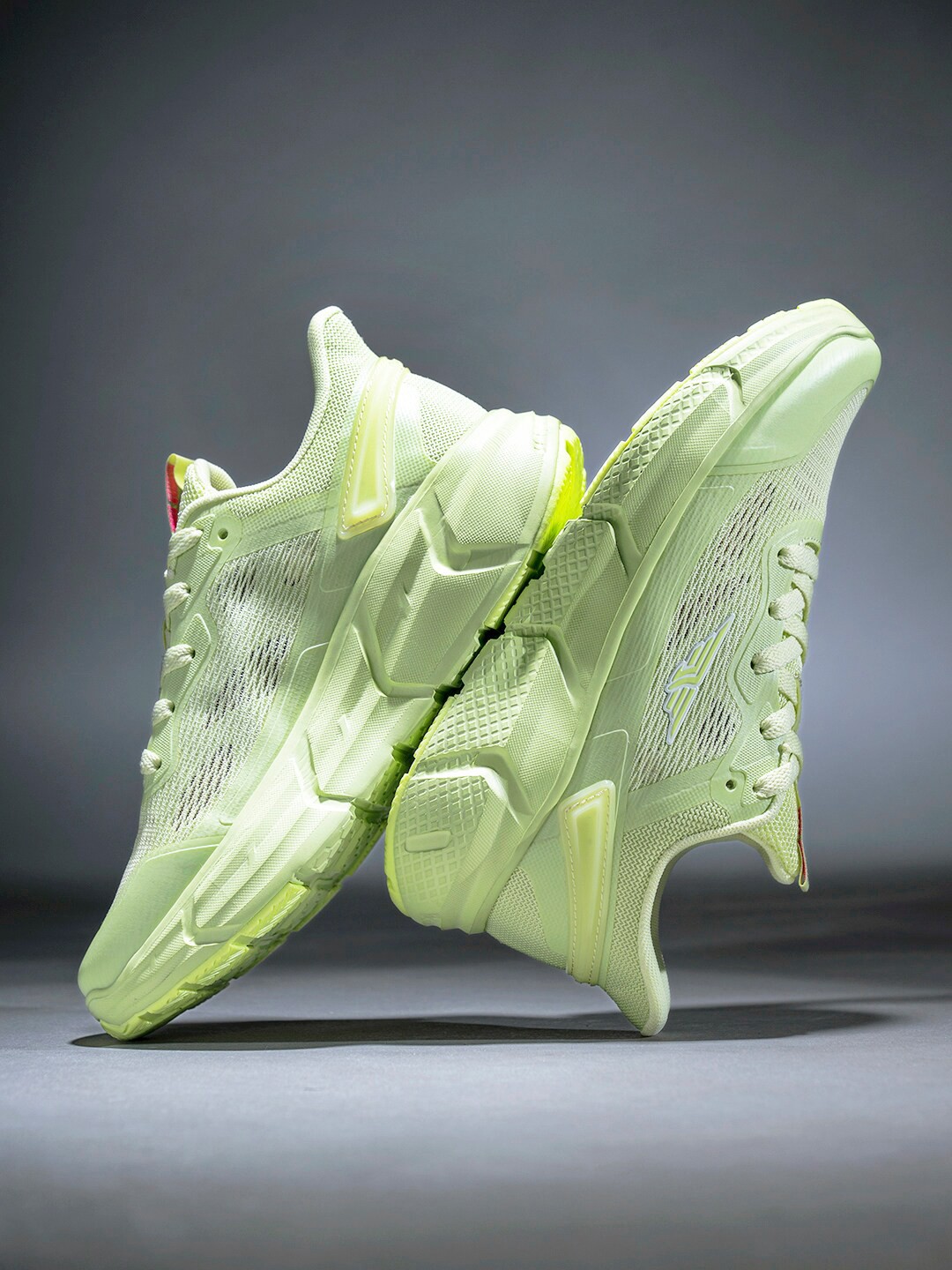 

Red Tape Women Mesh Walking Shoes, Green
