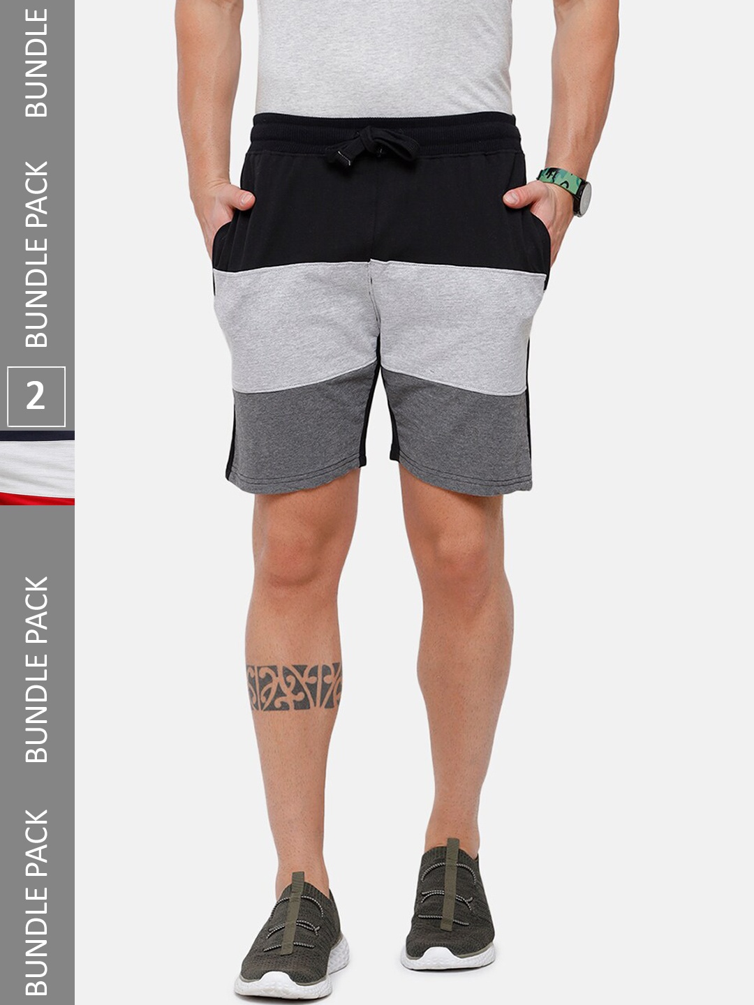 

MADSTO Men Mid-Rise Colourblocked Pure Cotton Sports Shorts, Black