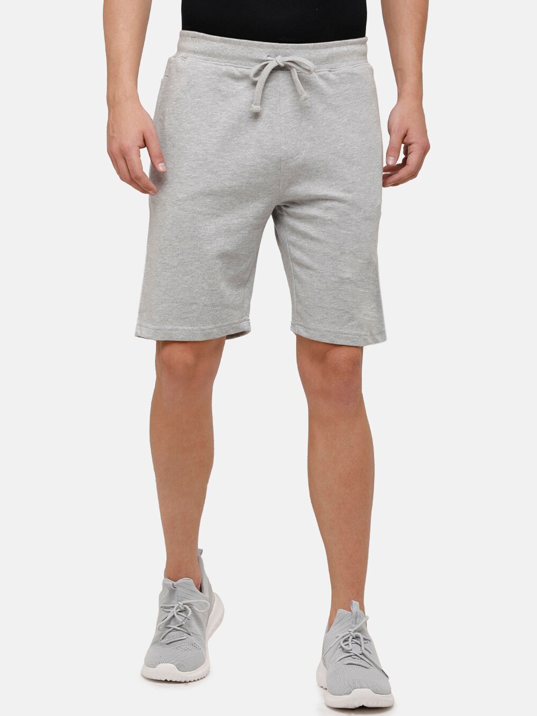 

MADSTO Men Pure Cotton Regular Fit Mid-Rise Sports Shorts, Grey melange
