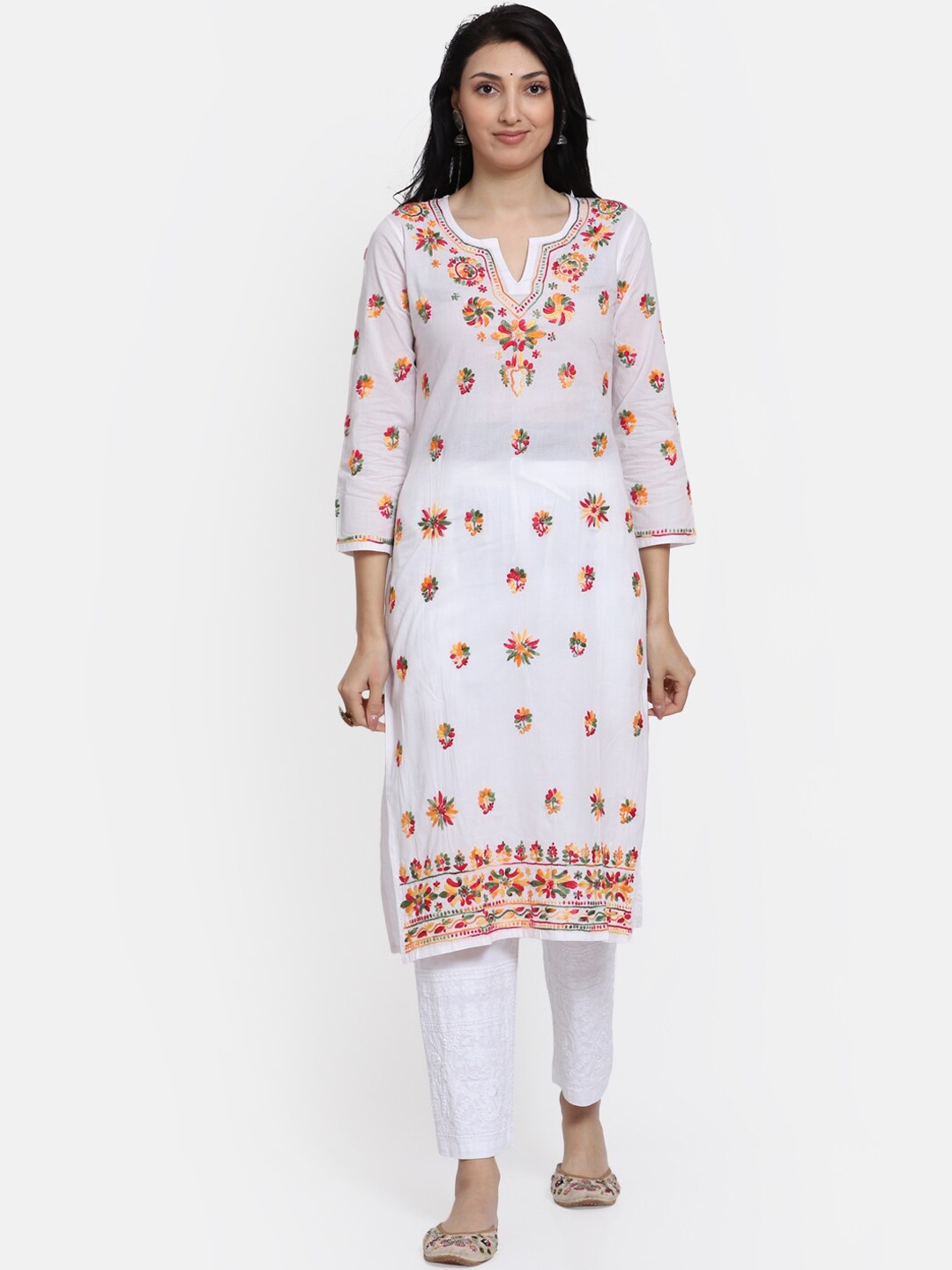 

PARAMOUNT CHIKAN Floral Embroidered Nocthed Neck Chikankari Kurta, White