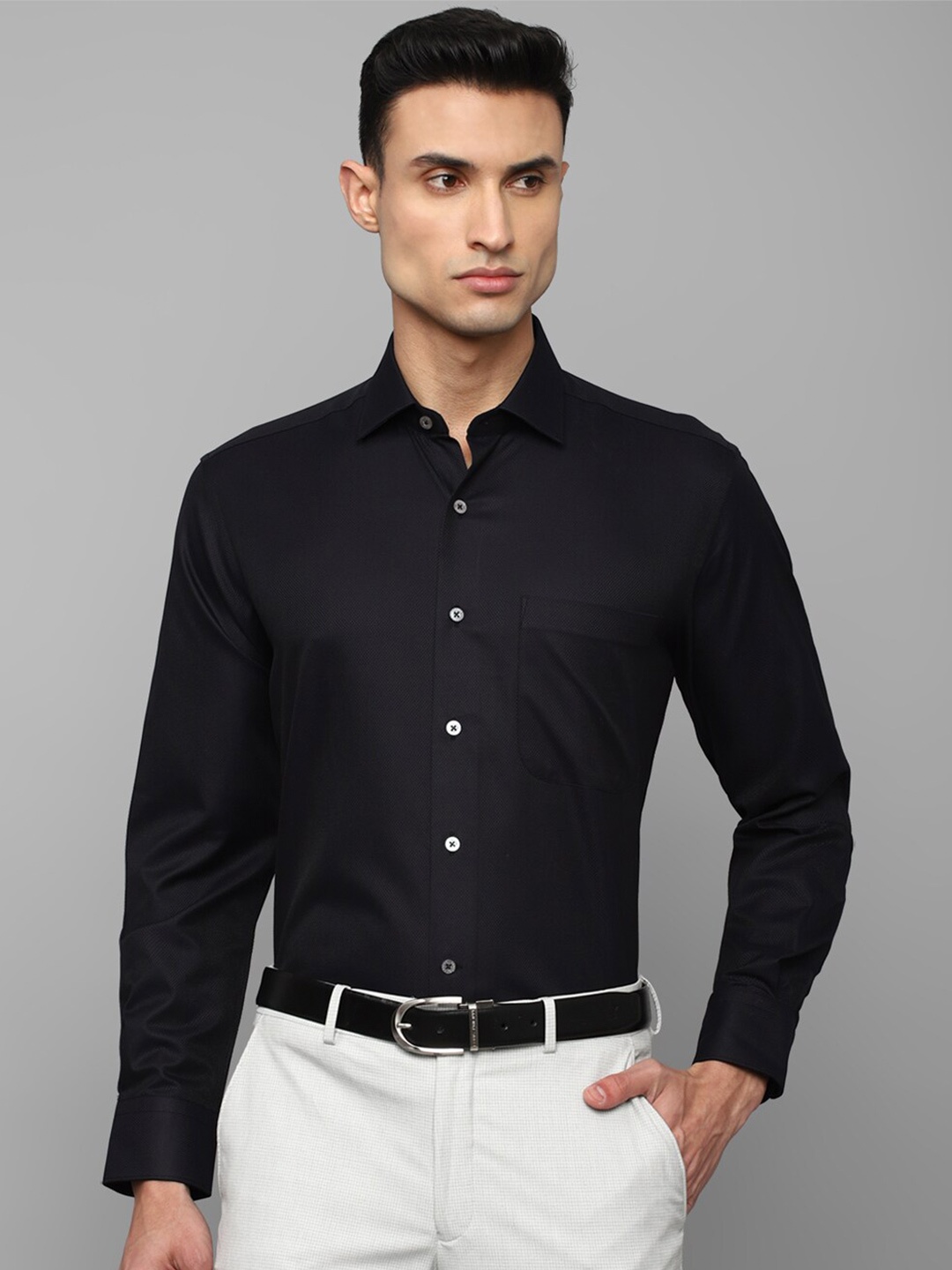 

Luxure by Louis Philippe Spread Collar Pure Cotton Formal Shirt, Black
