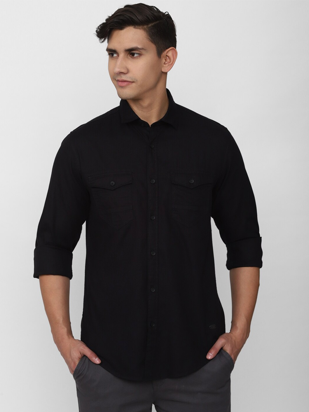 

Peter England Casuals Men Slim Fit Casual Cotton Shirt, Black